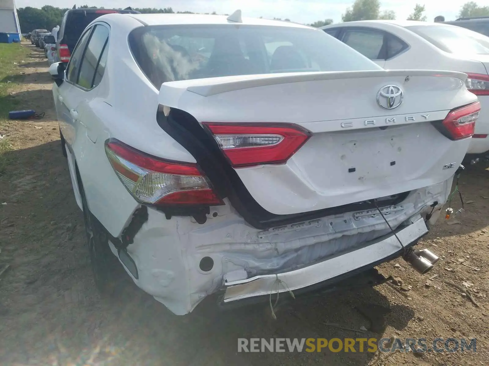 9 fotografías del automóvil dañado 4T1G11AK9LU915259 TOYOTA CAMRY 2020
