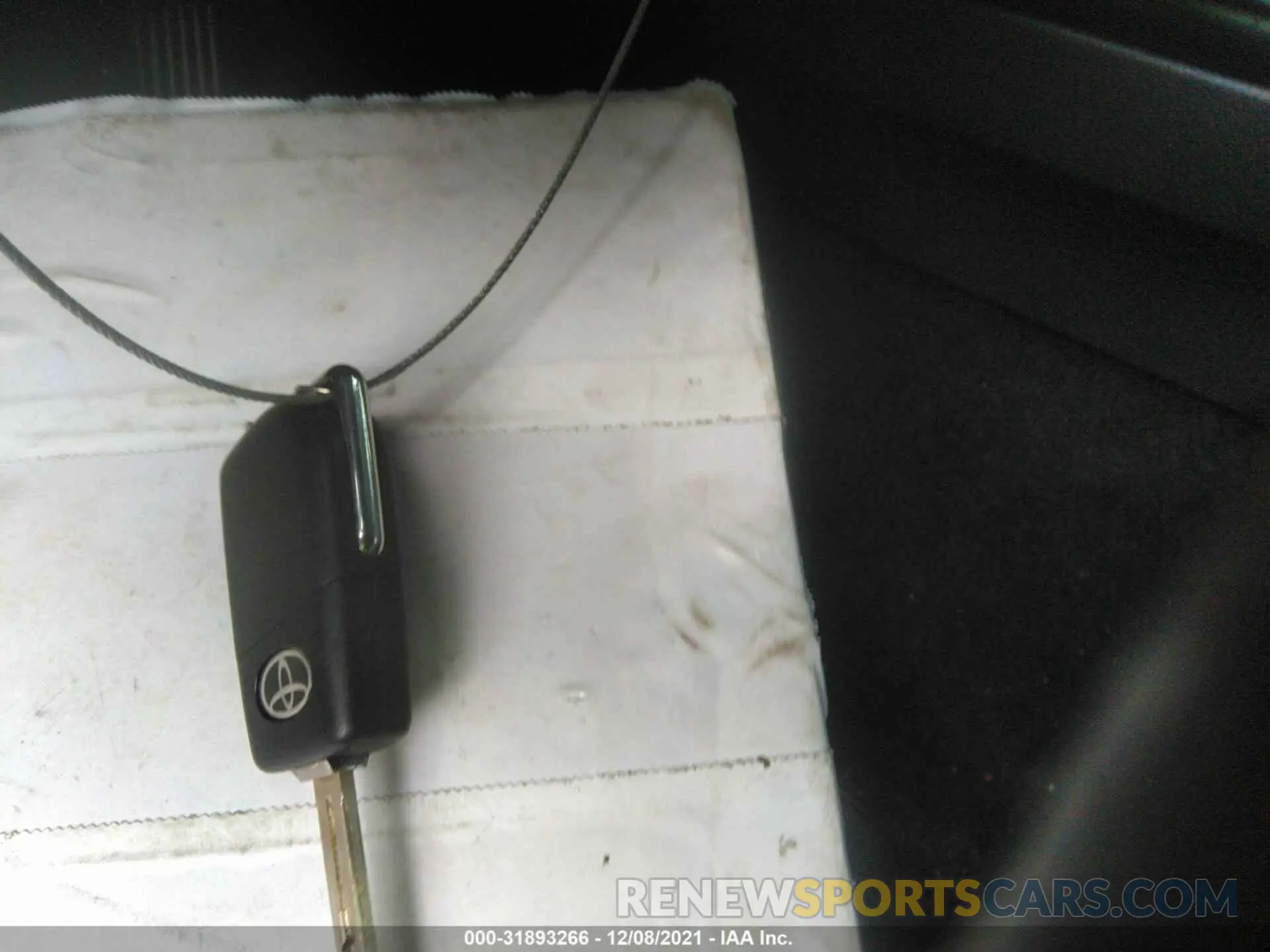 11 fotografías del automóvil dañado 4T1G11AK9LU930215 TOYOTA CAMRY 2020