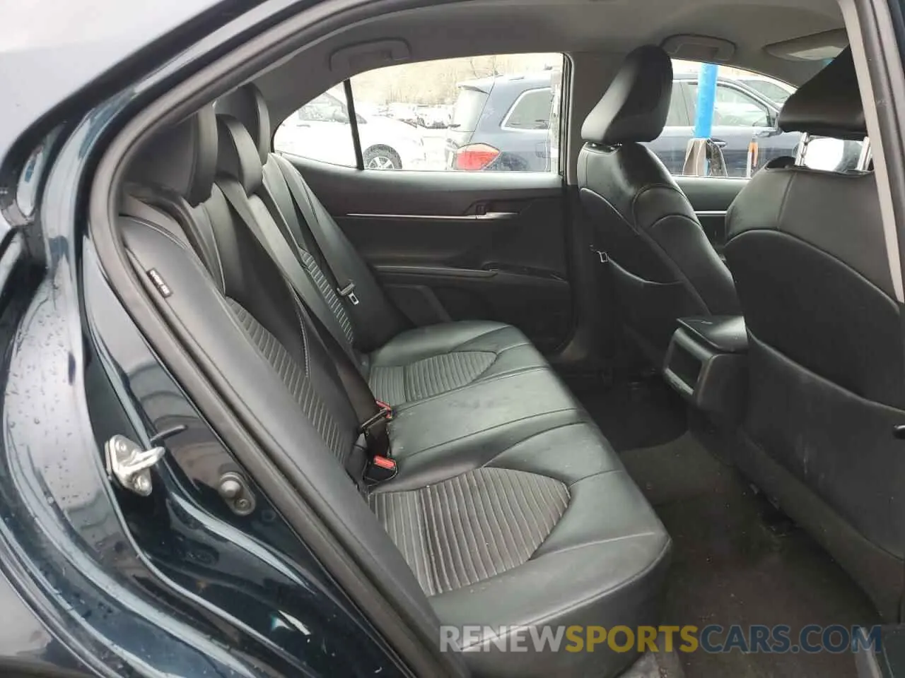 10 fotografías del automóvil dañado 4T1G11AK9LU939030 TOYOTA CAMRY 2020