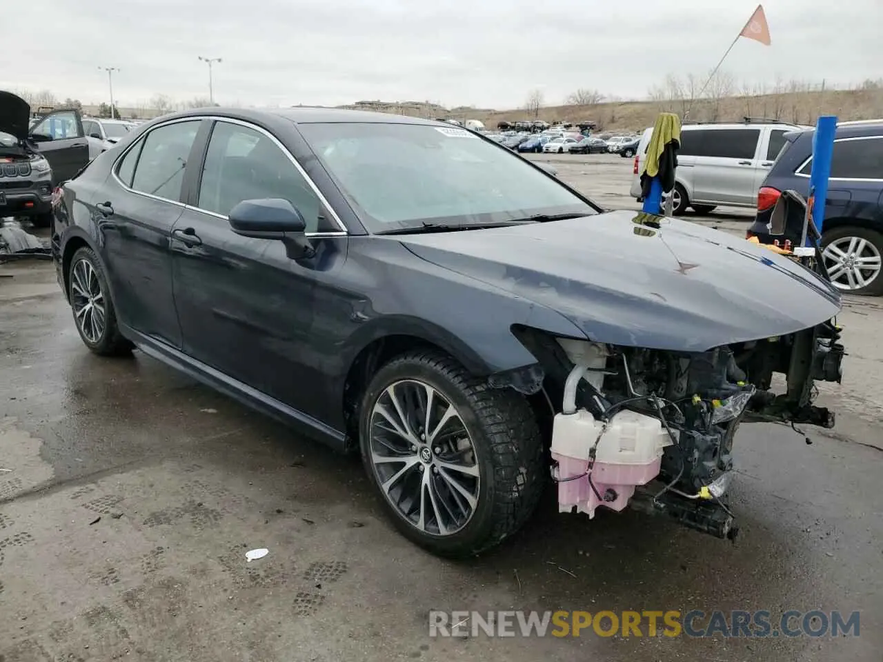 4 fotografías del automóvil dañado 4T1G11AK9LU939030 TOYOTA CAMRY 2020