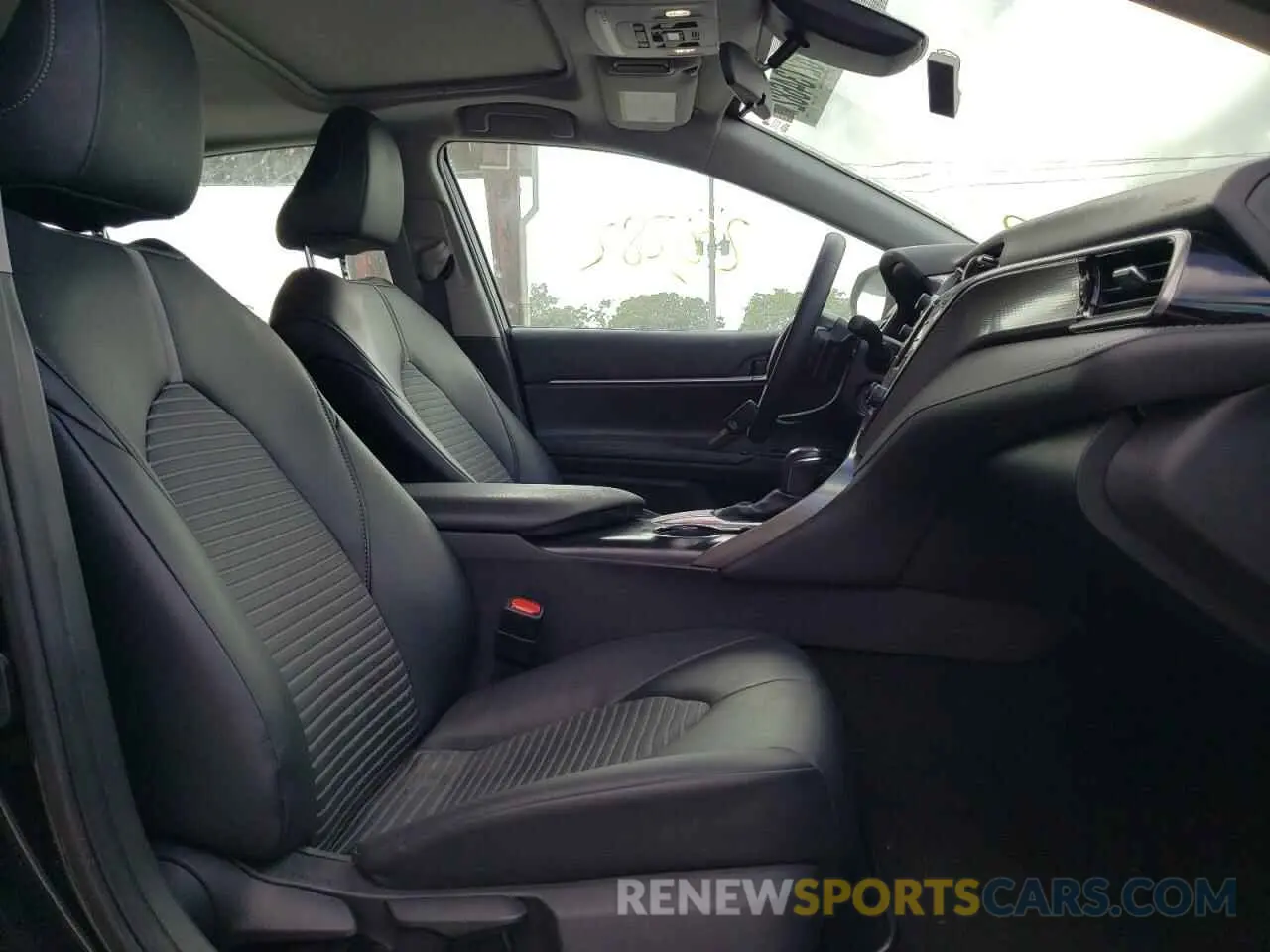 5 fotografías del automóvil dañado 4T1G11AK9LU942462 TOYOTA CAMRY 2020