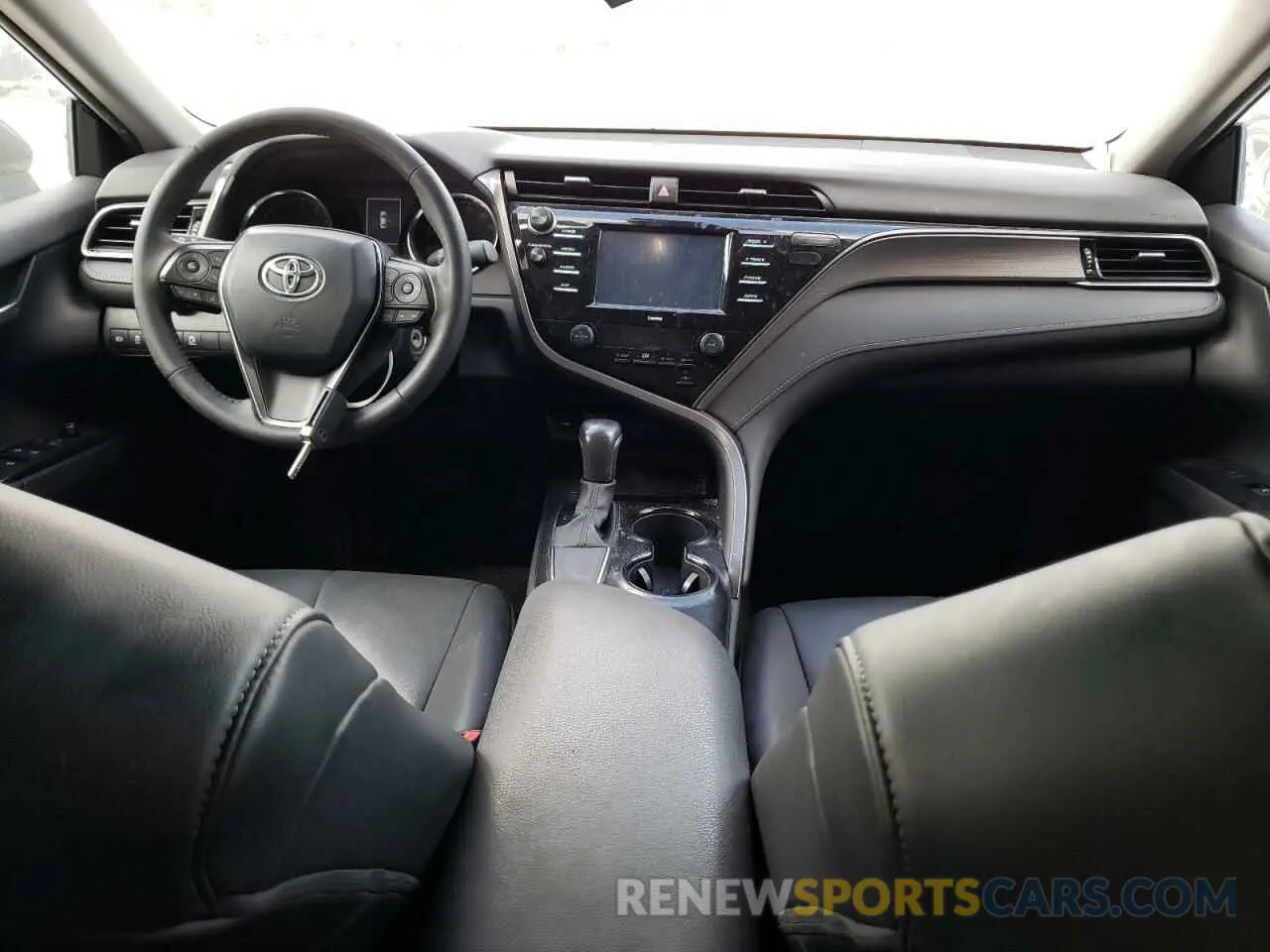 9 fotografías del automóvil dañado 4T1G11AK9LU942462 TOYOTA CAMRY 2020