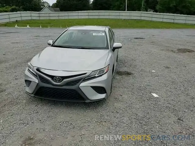 13 fotografías del automóvil dañado 4T1G11AK9LU945376 TOYOTA CAMRY 2020