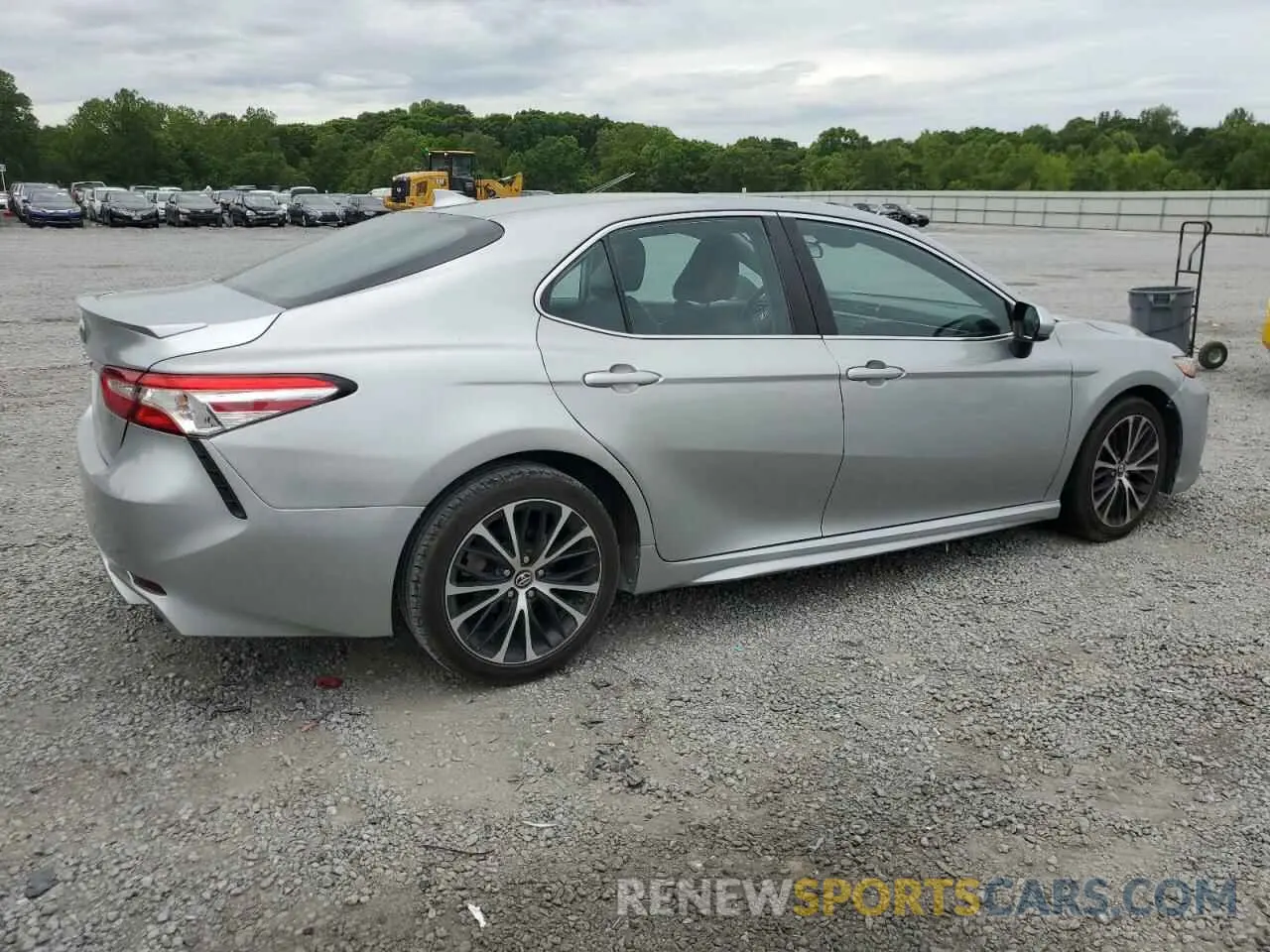 3 fotografías del automóvil dañado 4T1G11AK9LU945376 TOYOTA CAMRY 2020