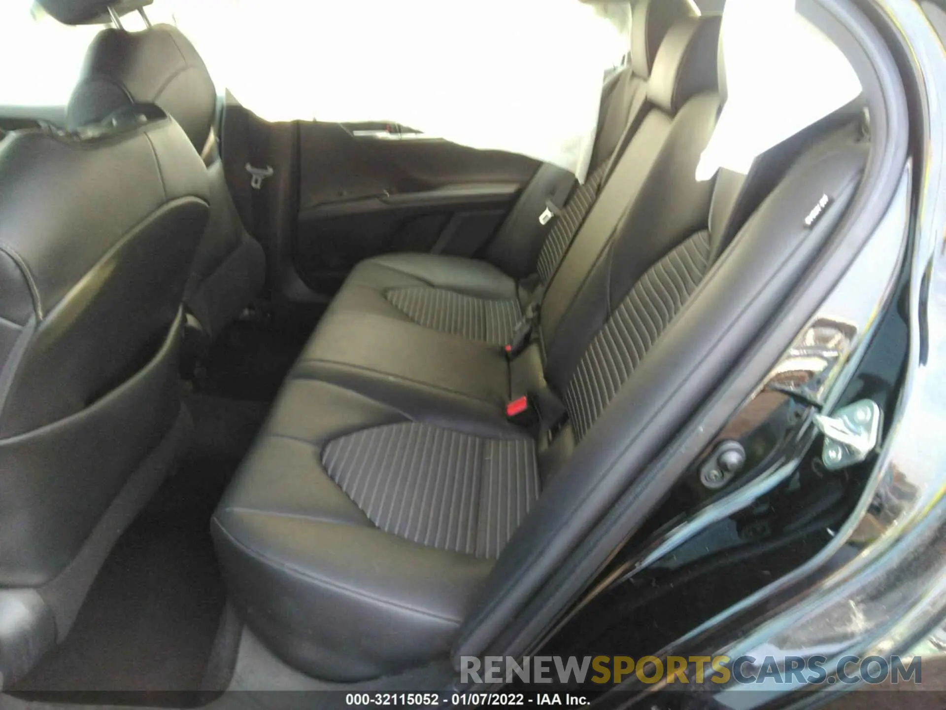 8 fotografías del automóvil dañado 4T1G11AK9LU956605 TOYOTA CAMRY 2020