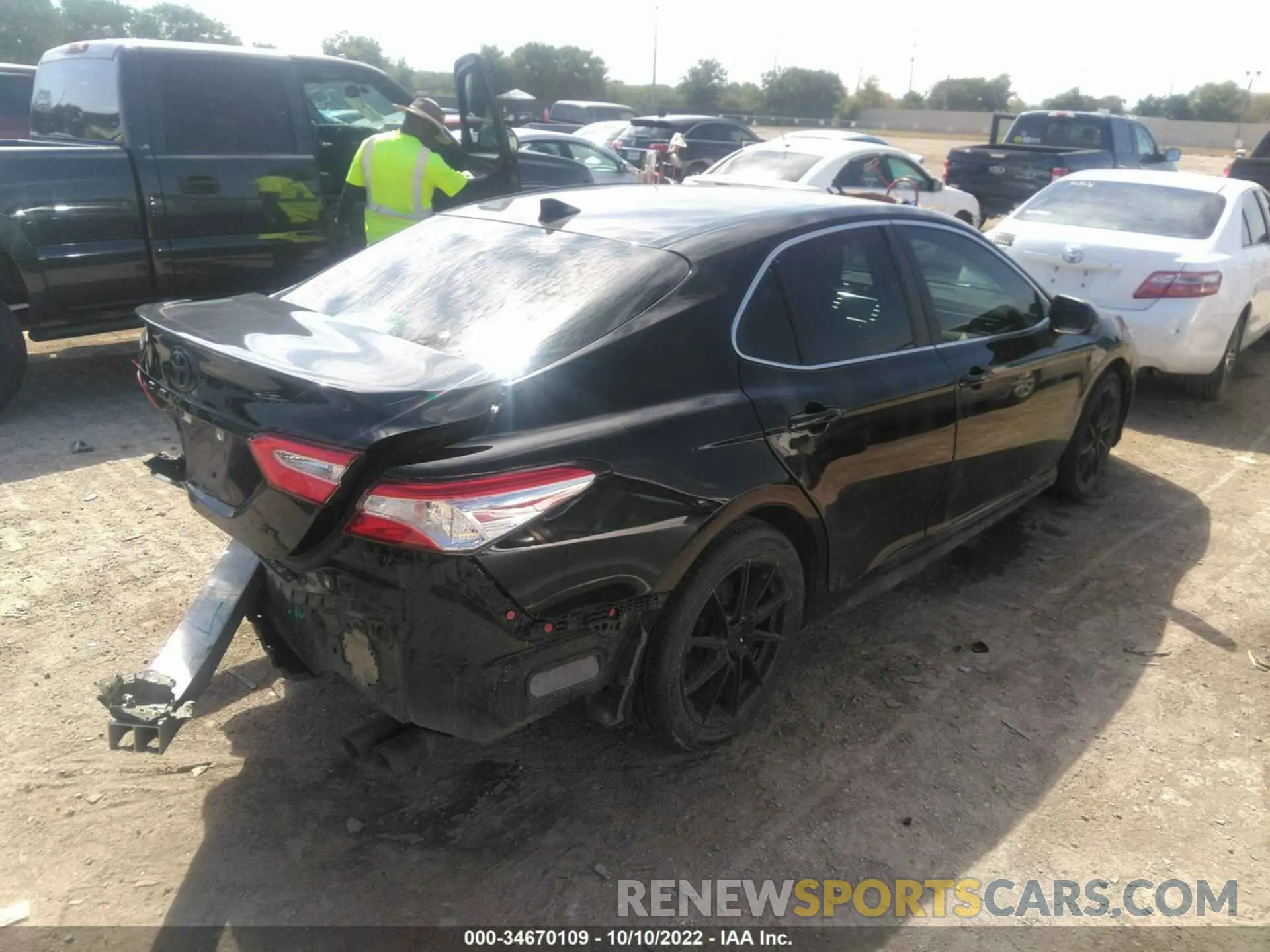 4 fotografías del automóvil dañado 4T1G11AK9LU967295 TOYOTA CAMRY 2020