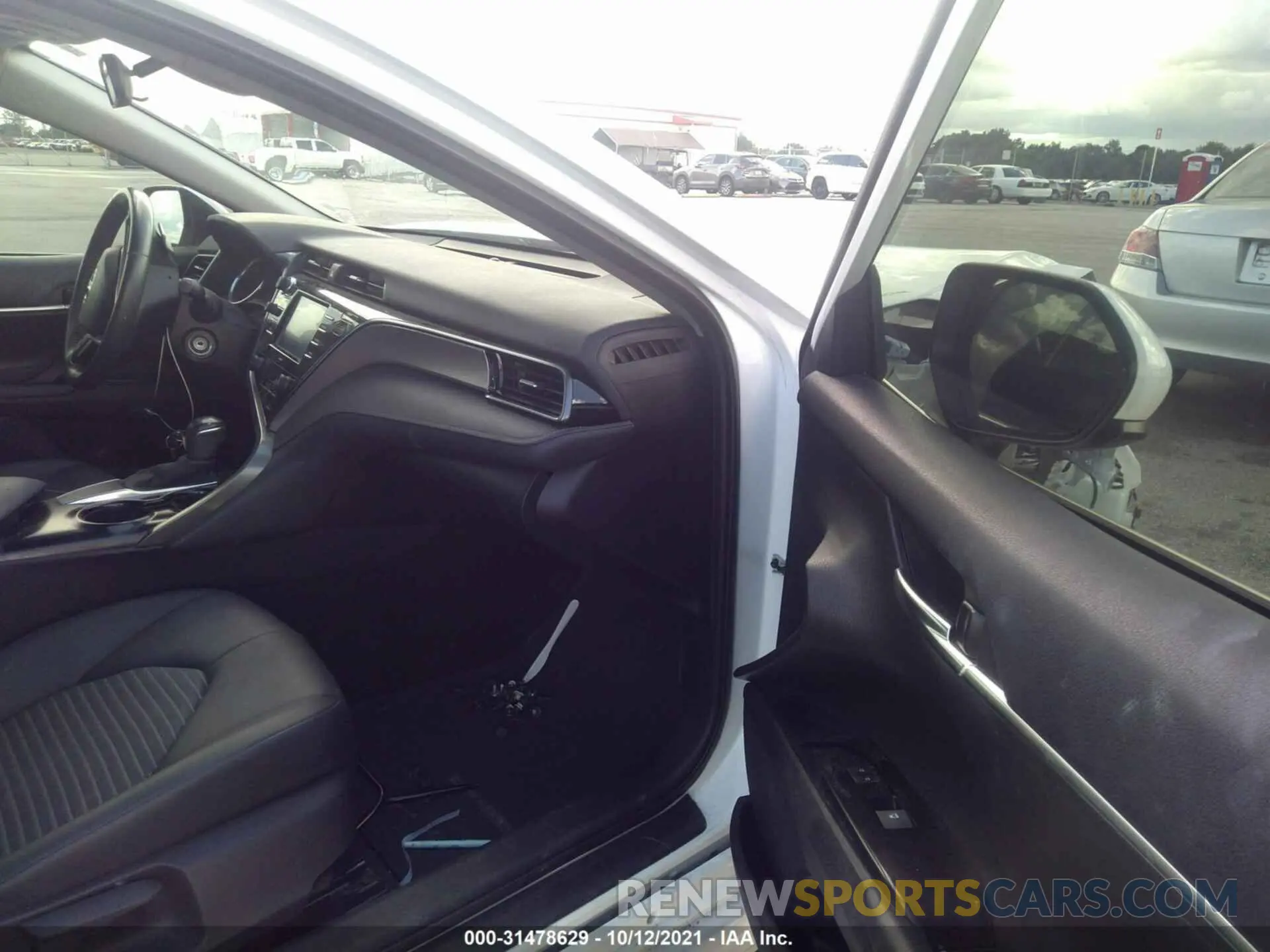 5 fotografías del automóvil dañado 4T1G11AK9LU981536 TOYOTA CAMRY 2020