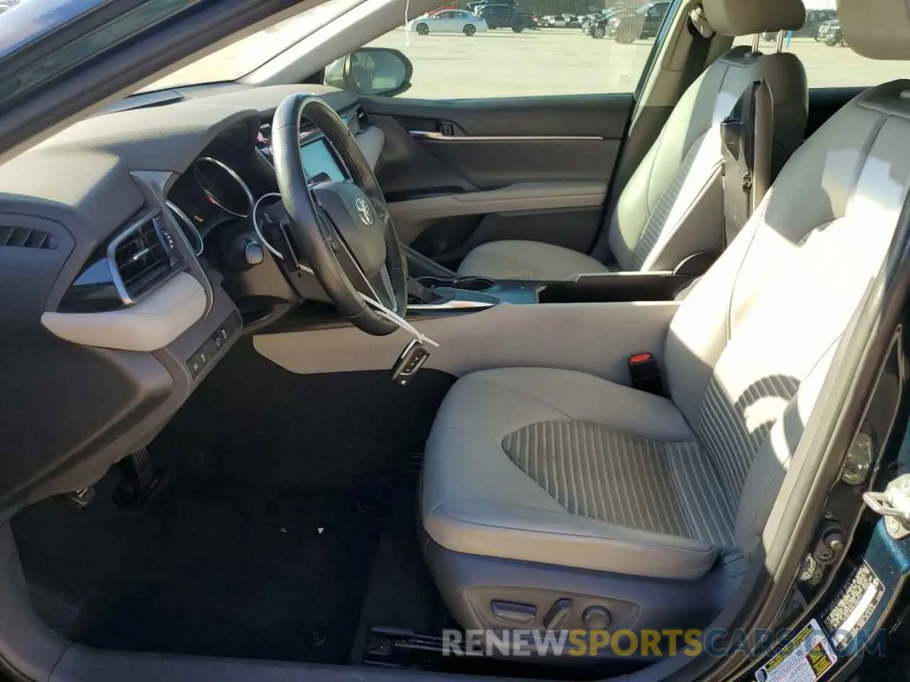 7 fotografías del automóvil dañado 4T1G11AK9LU983741 TOYOTA CAMRY 2020