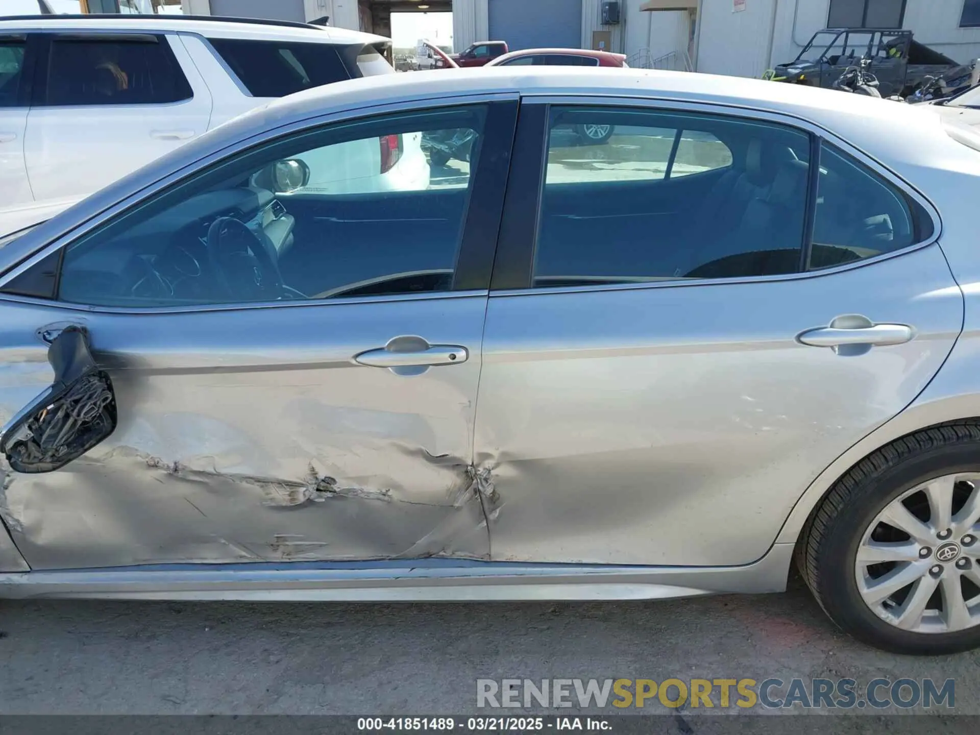 14 fotografías del automóvil dañado 4T1G11AK9LU986073 TOYOTA CAMRY 2020