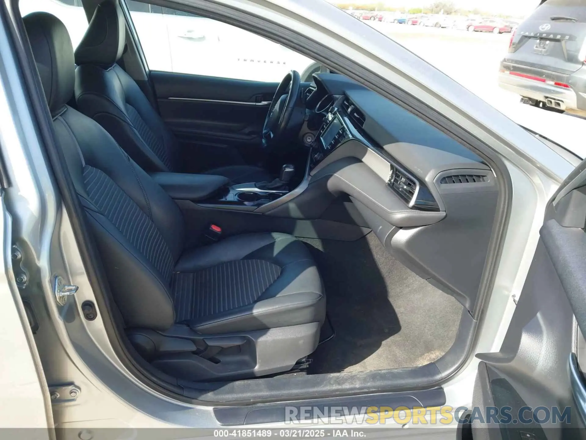 5 fotografías del automóvil dañado 4T1G11AK9LU986073 TOYOTA CAMRY 2020