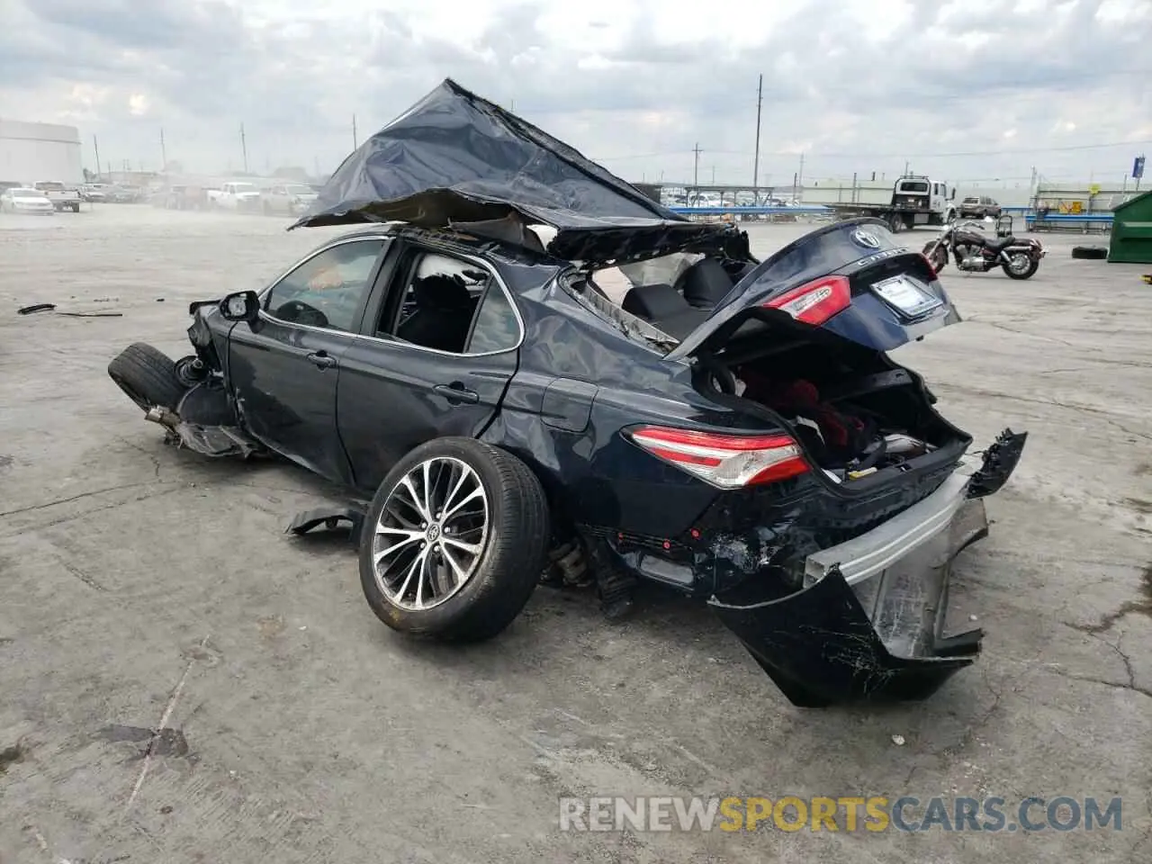 3 fotografías del automóvil dañado 4T1G11AKXLU309503 TOYOTA CAMRY 2020