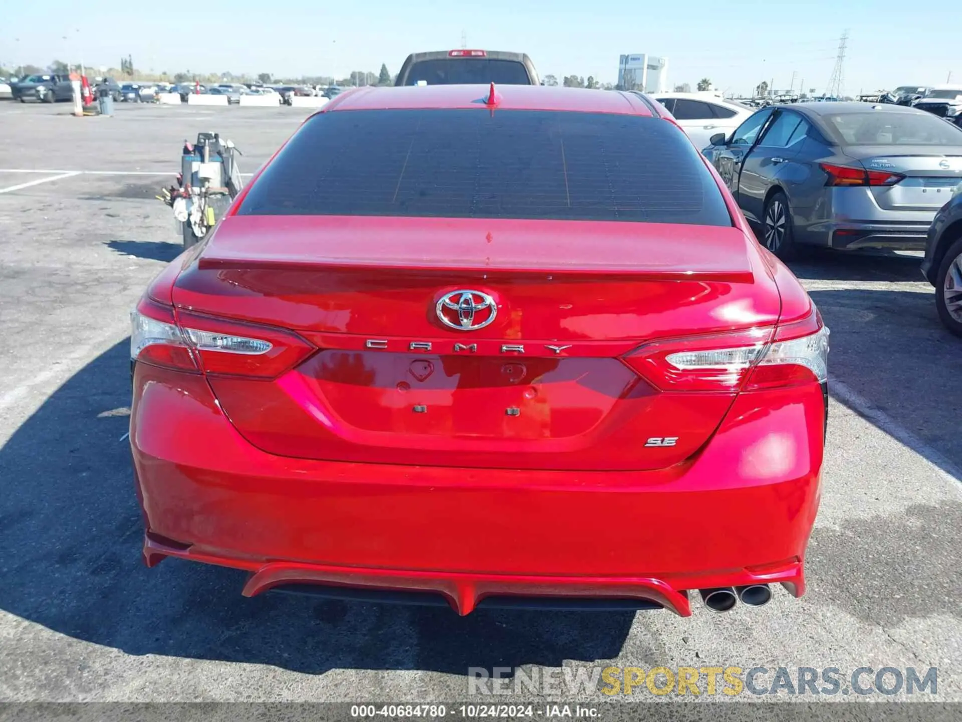 16 fotografías del automóvil dañado 4T1G11AKXLU323272 TOYOTA CAMRY 2020