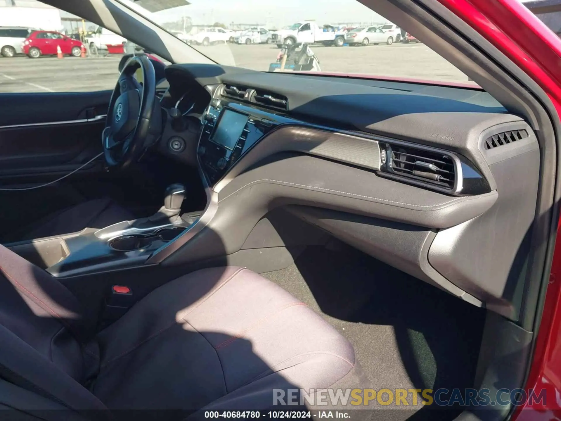 5 fotografías del automóvil dañado 4T1G11AKXLU323272 TOYOTA CAMRY 2020