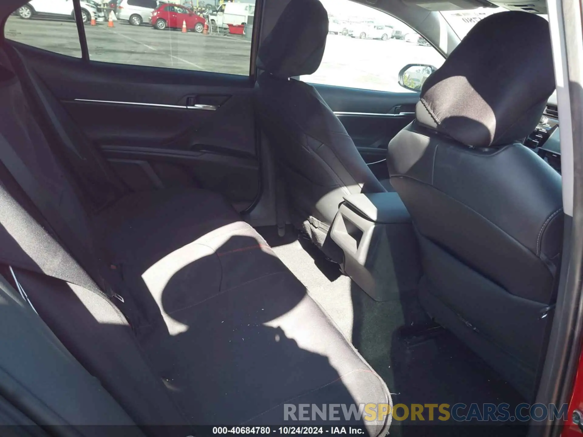 8 fotografías del automóvil dañado 4T1G11AKXLU323272 TOYOTA CAMRY 2020