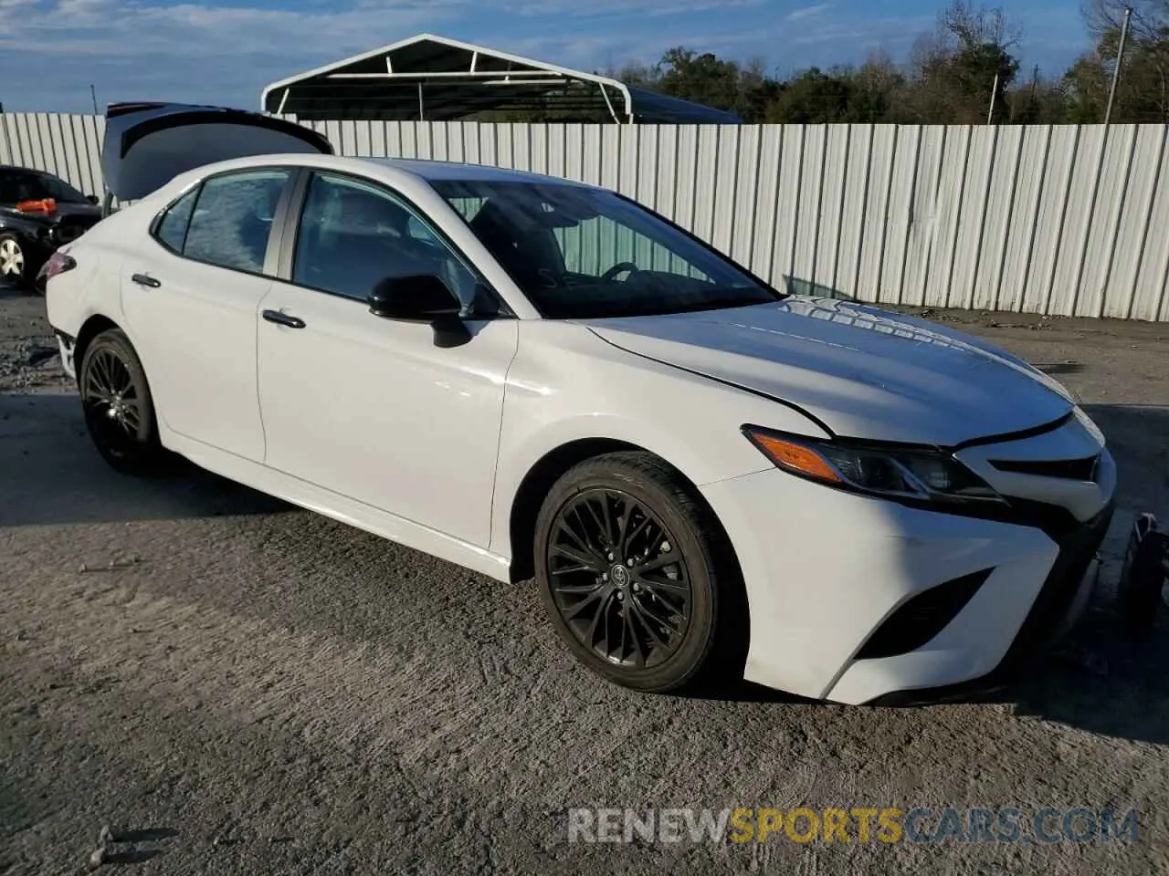 4 fotografías del automóvil dañado 4T1G11AKXLU343408 TOYOTA CAMRY 2020