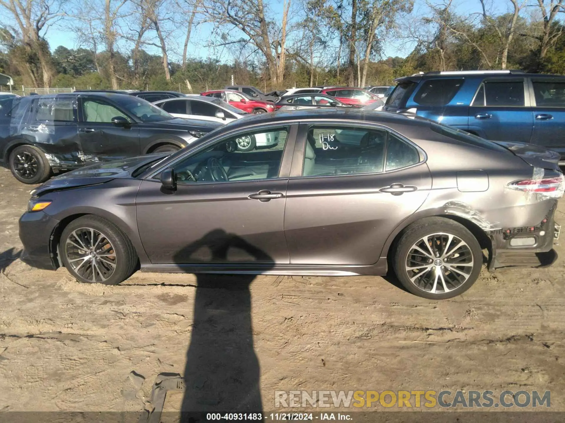 13 fotografías del automóvil dañado 4T1G11AKXLU345191 TOYOTA CAMRY 2020