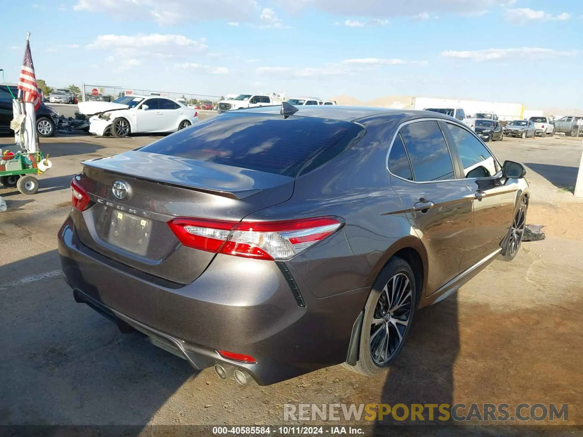 4 fotografías del automóvil dañado 4T1G11AKXLU352366 TOYOTA CAMRY 2020