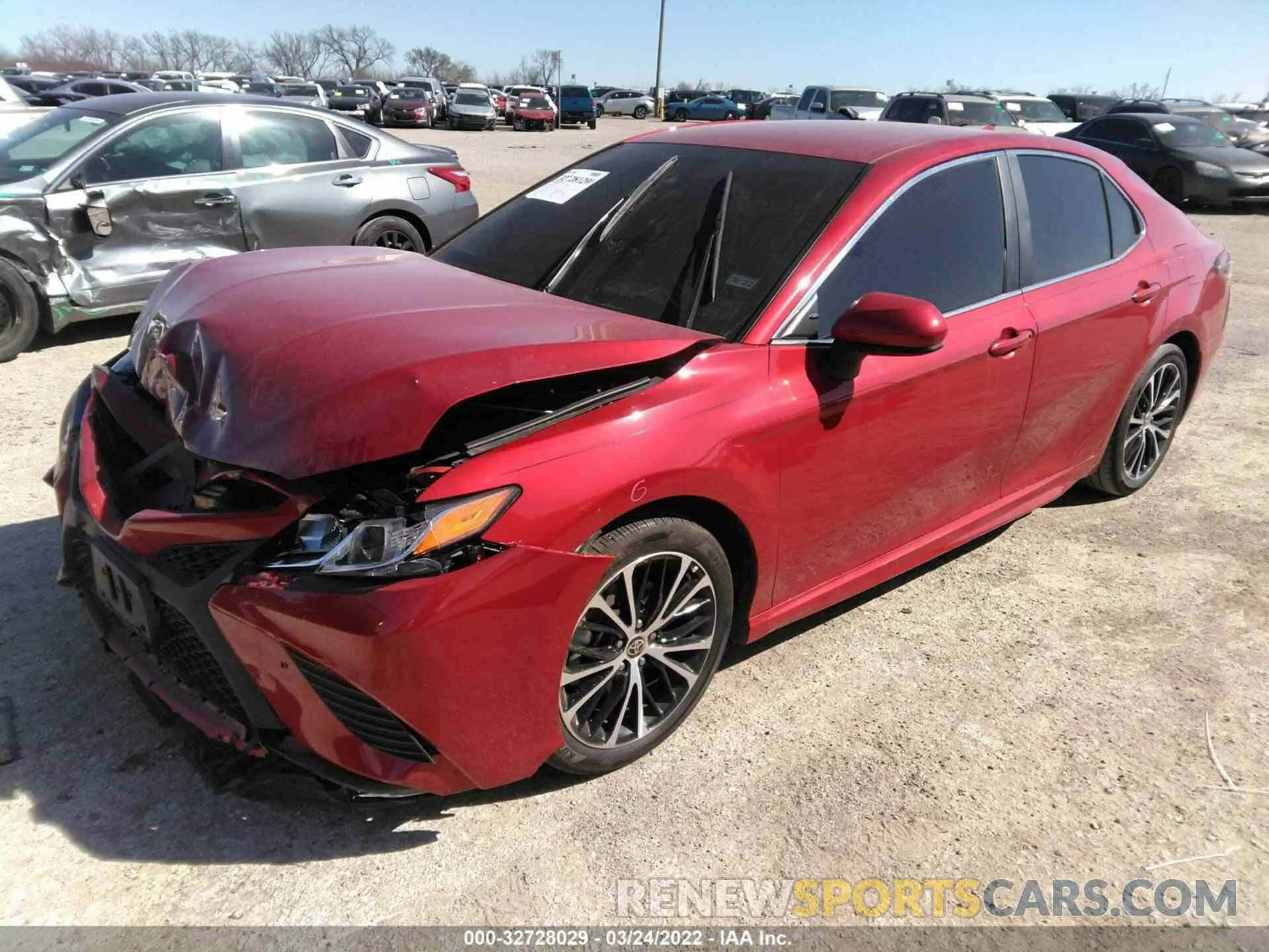 2 fotografías del automóvil dañado 4T1G11AKXLU371287 TOYOTA CAMRY 2020