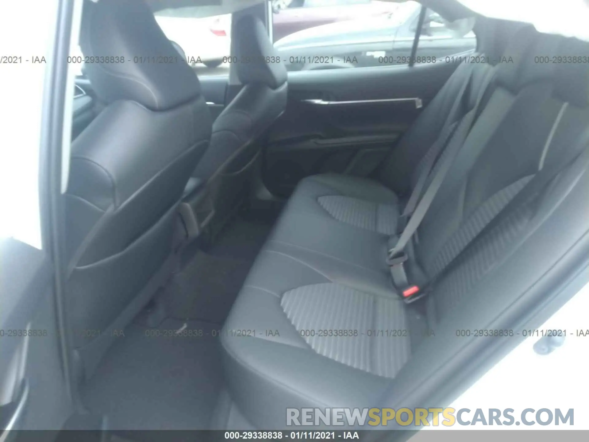 8 fotografías del automóvil dañado 4T1G11AKXLU505635 TOYOTA CAMRY 2020