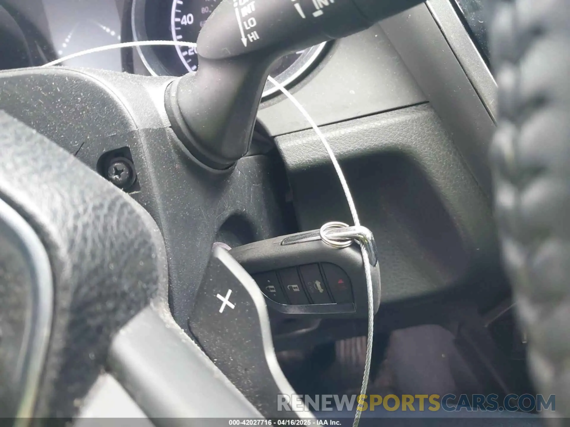 11 fotografías del automóvil dañado 4T1G11AKXLU865424 TOYOTA CAMRY 2020