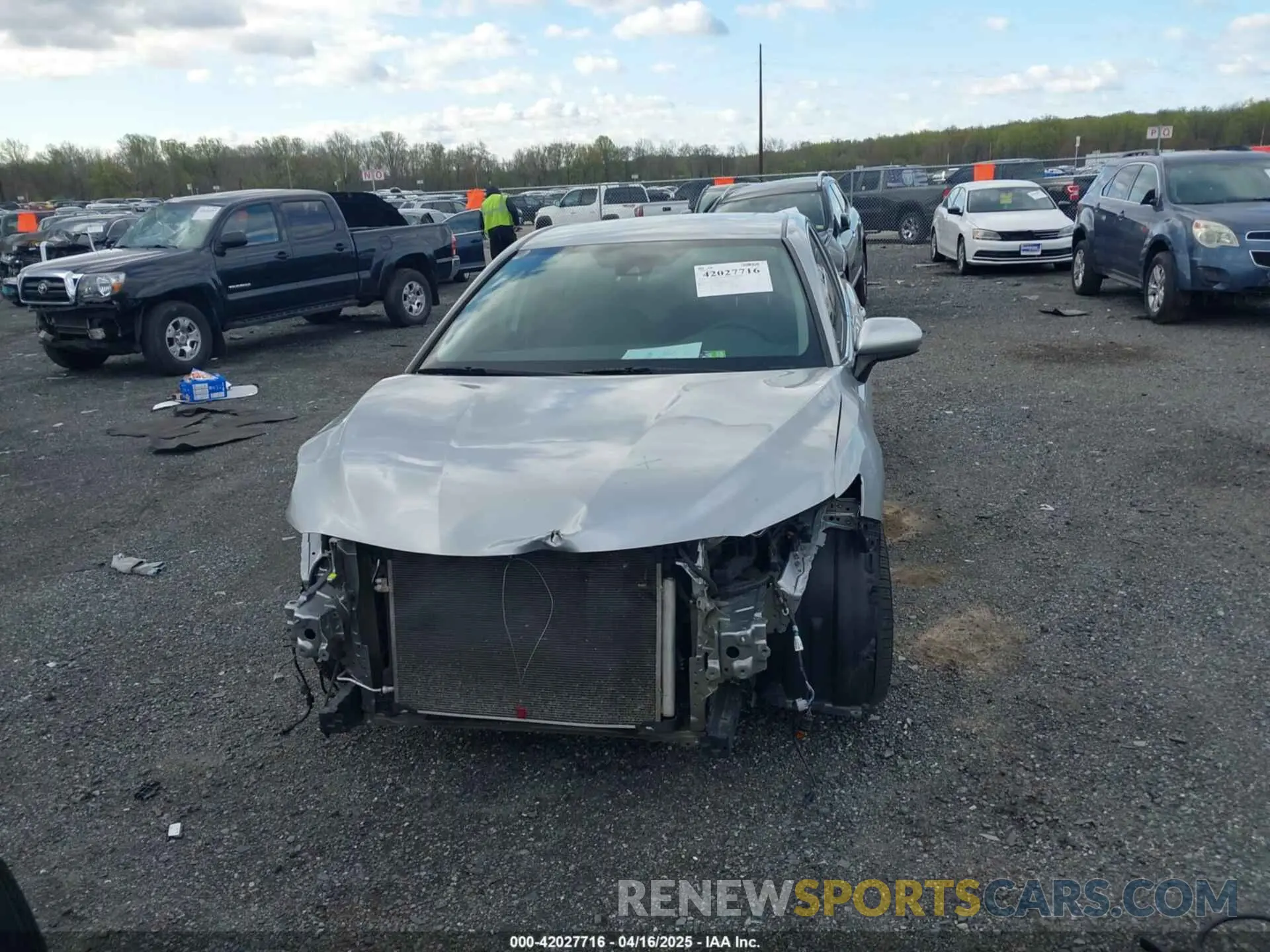 12 fotografías del automóvil dañado 4T1G11AKXLU865424 TOYOTA CAMRY 2020