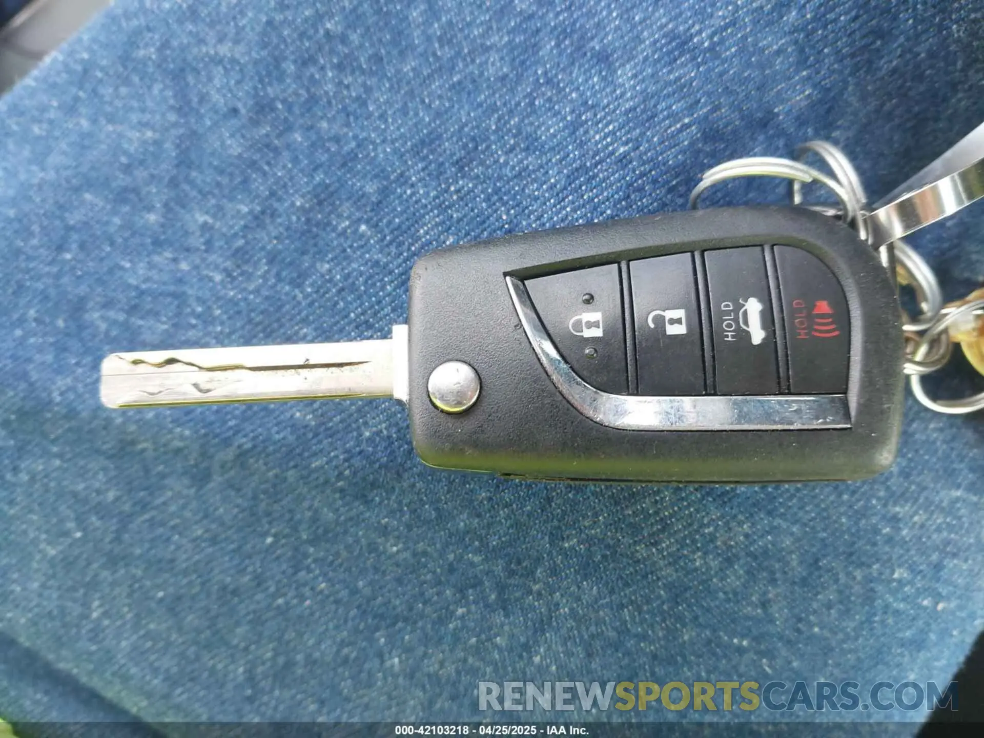 11 fotografías del automóvil dañado 4T1G11AKXLU880313 TOYOTA CAMRY 2020