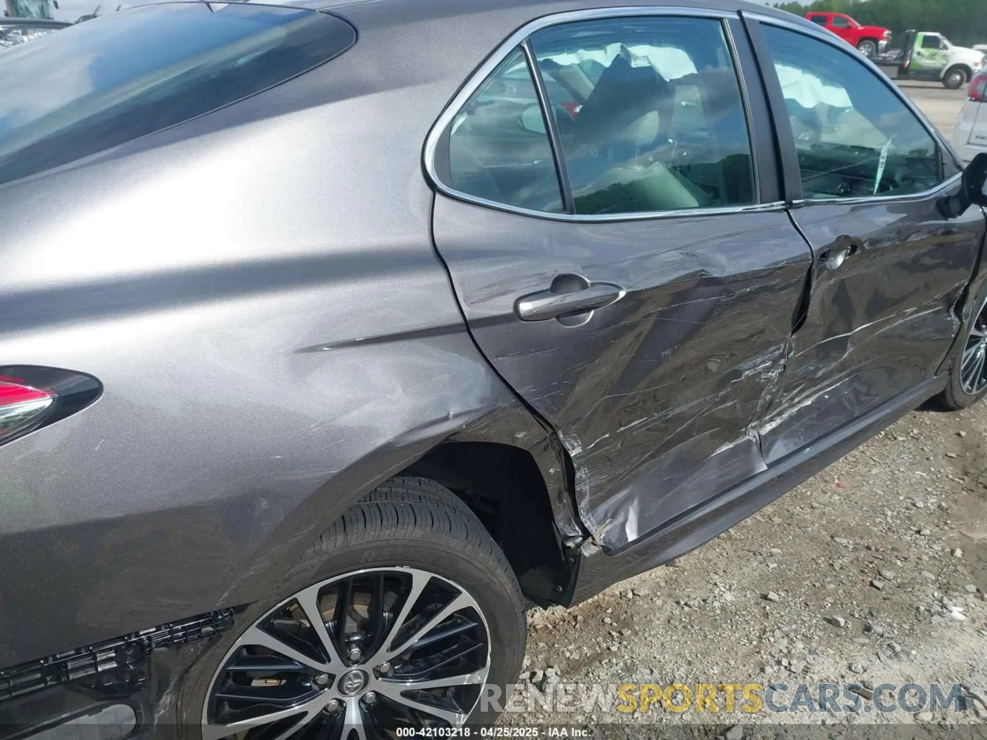 20 fotografías del automóvil dañado 4T1G11AKXLU880313 TOYOTA CAMRY 2020