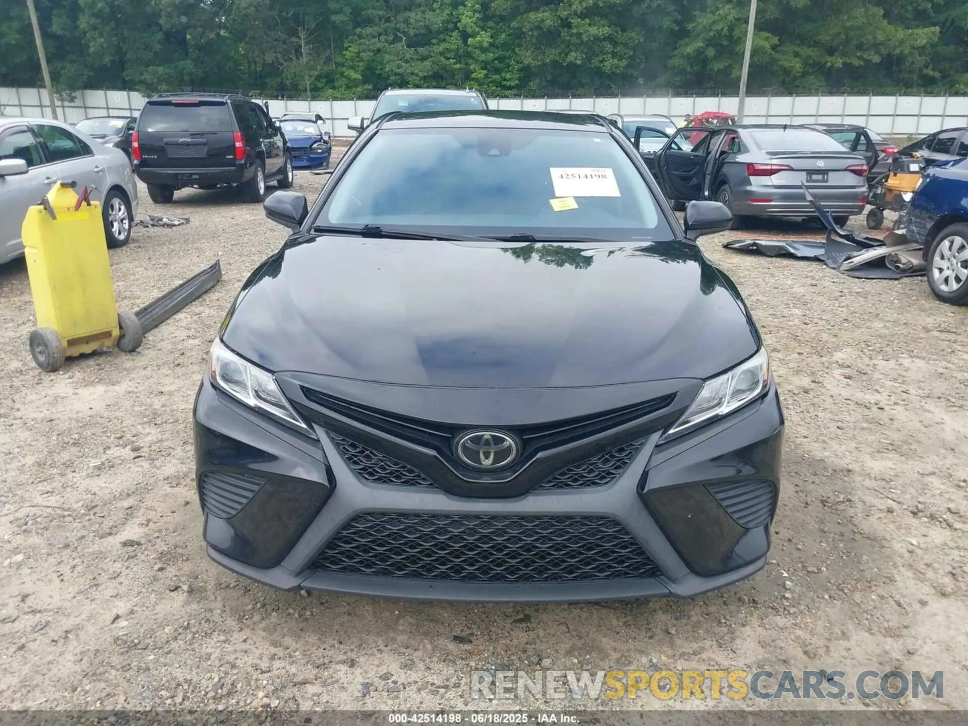12 fotografías del automóvil dañado 4T1G11AKXLU916114 TOYOTA CAMRY 2020
