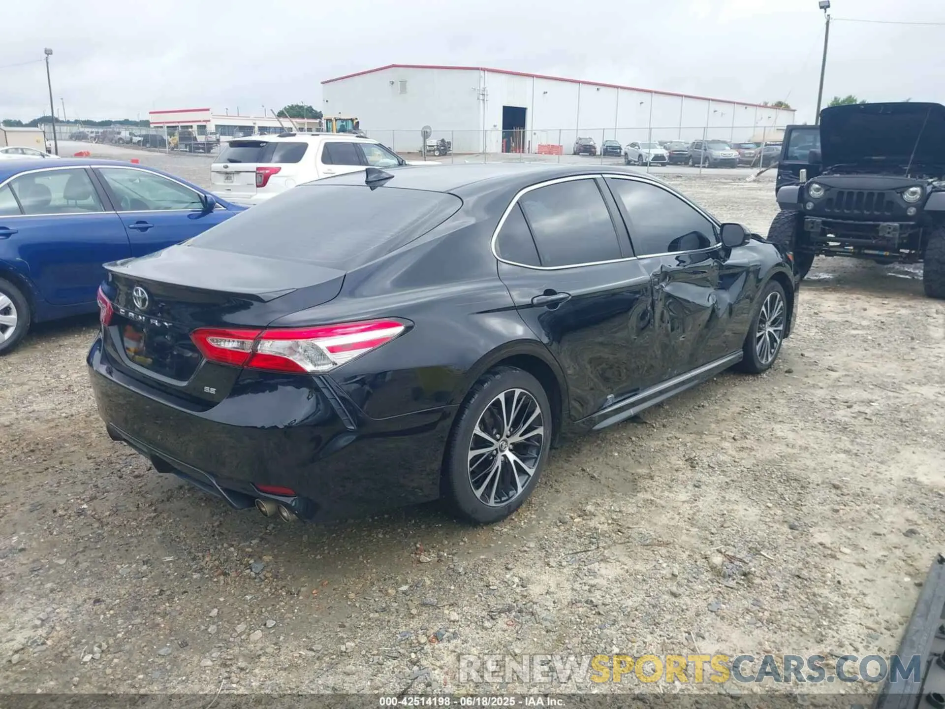 4 fotografías del automóvil dañado 4T1G11AKXLU916114 TOYOTA CAMRY 2020
