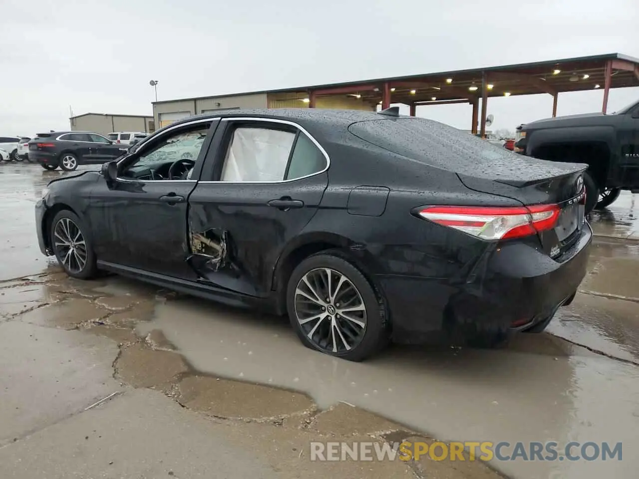 2 fotografías del automóvil dañado 4T1G11AKXLU922902 TOYOTA CAMRY 2020