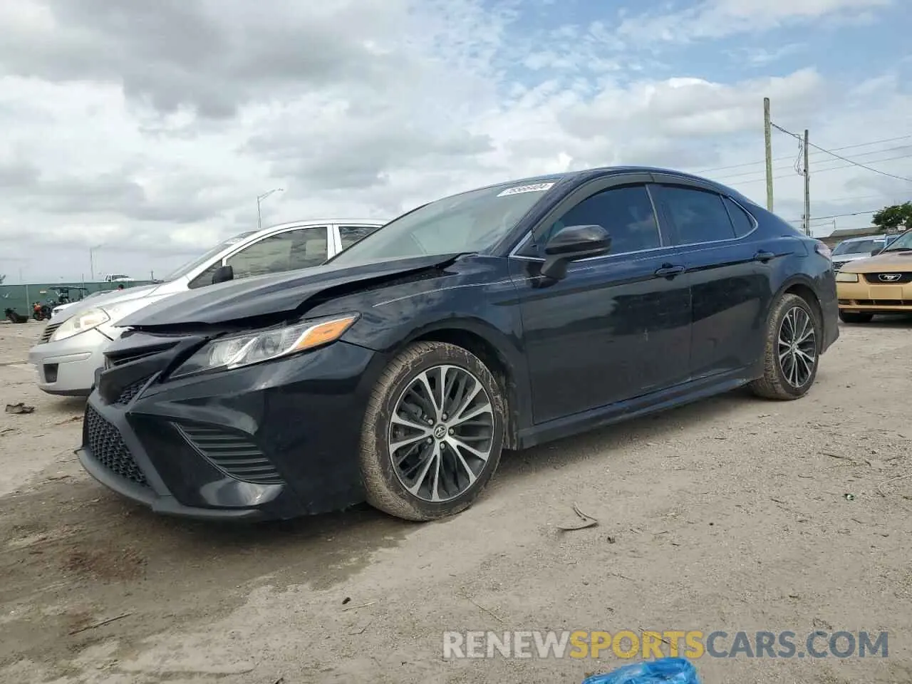 1 fotografías del automóvil dañado 4T1G11AKXLU938520 TOYOTA CAMRY 2020