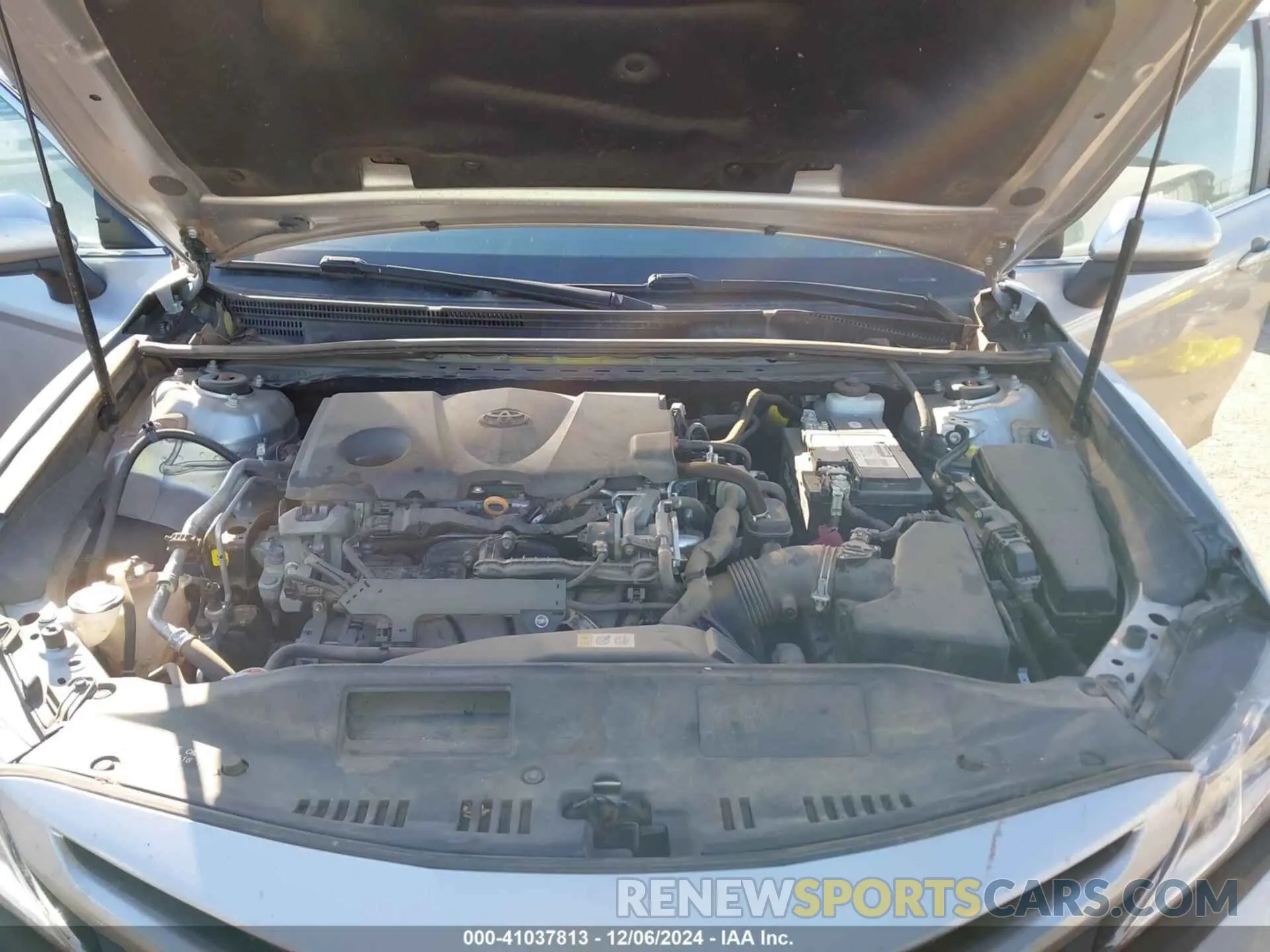 10 fotografías del automóvil dañado 4T1G11AKXLU944754 TOYOTA CAMRY 2020