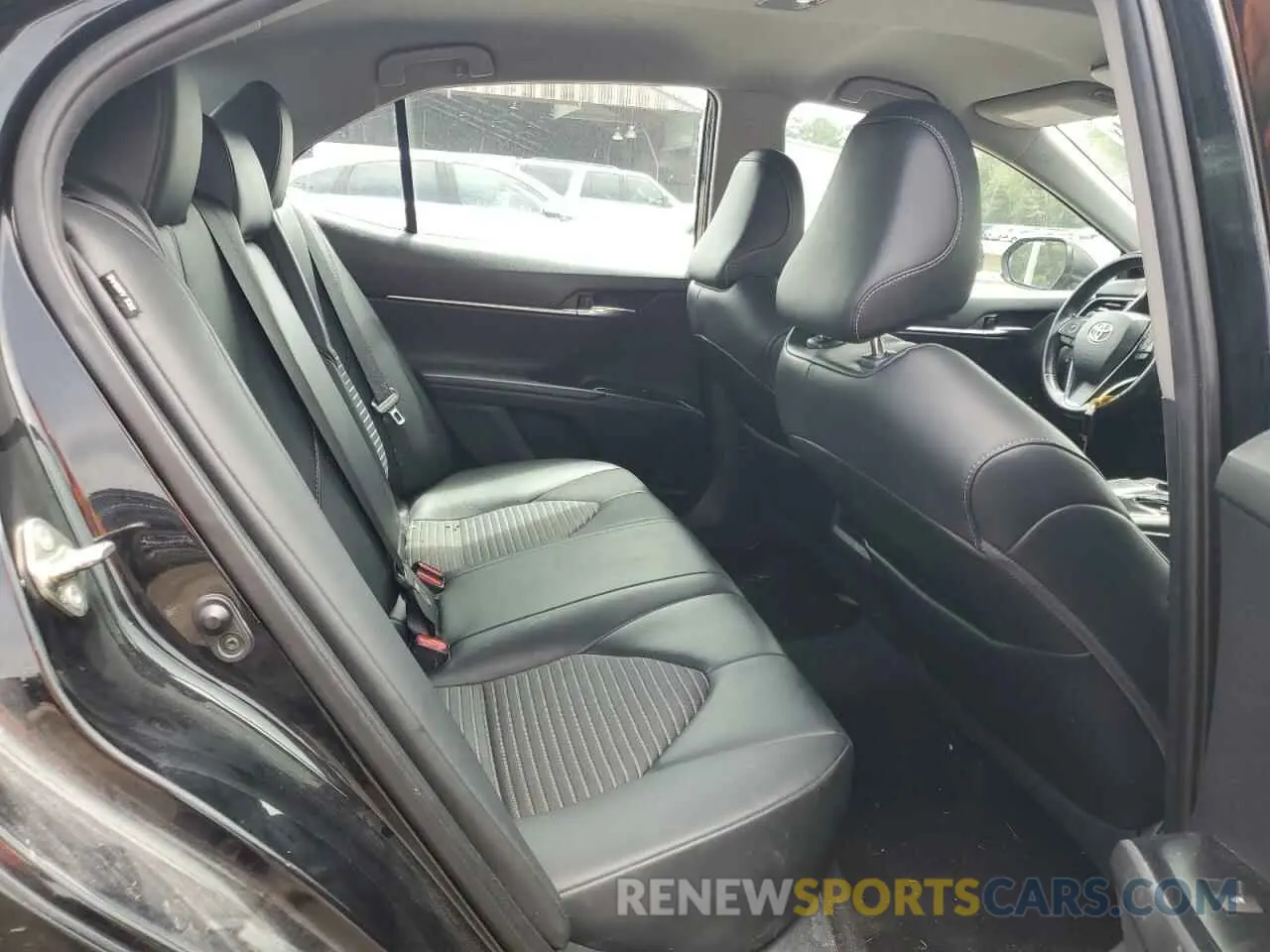 10 fotografías del automóvil dañado 4T1G11AKXLU945564 TOYOTA CAMRY 2020