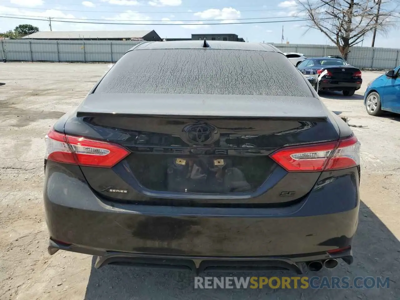 6 fotografías del automóvil dañado 4T1G11AKXLU947640 TOYOTA CAMRY 2020