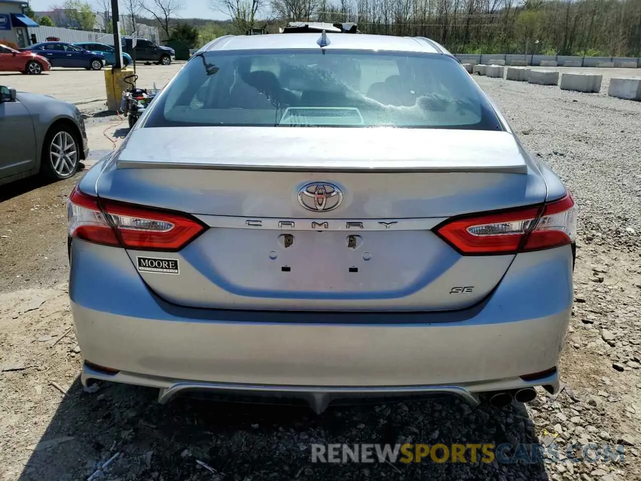 6 fotografías del automóvil dañado 4T1G11AKXLU950957 TOYOTA CAMRY 2020