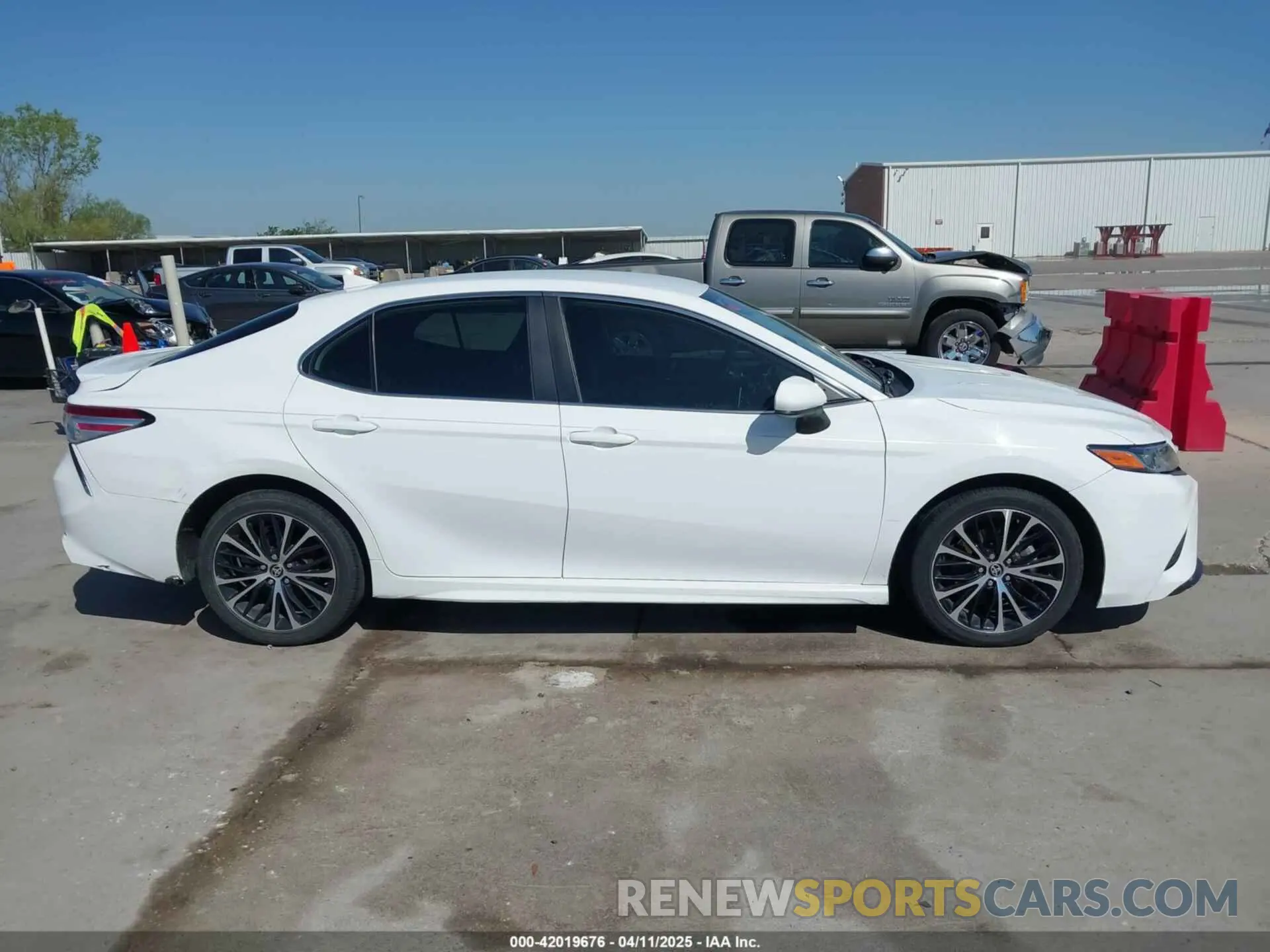 13 fotografías del automóvil dañado 4T1G11AKXLU965667 TOYOTA CAMRY 2020