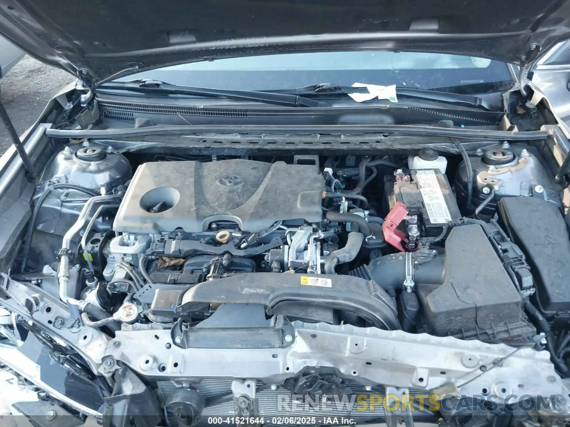 10 fotografías del automóvil dañado 4T1G11BK0LU002842 TOYOTA CAMRY 2020