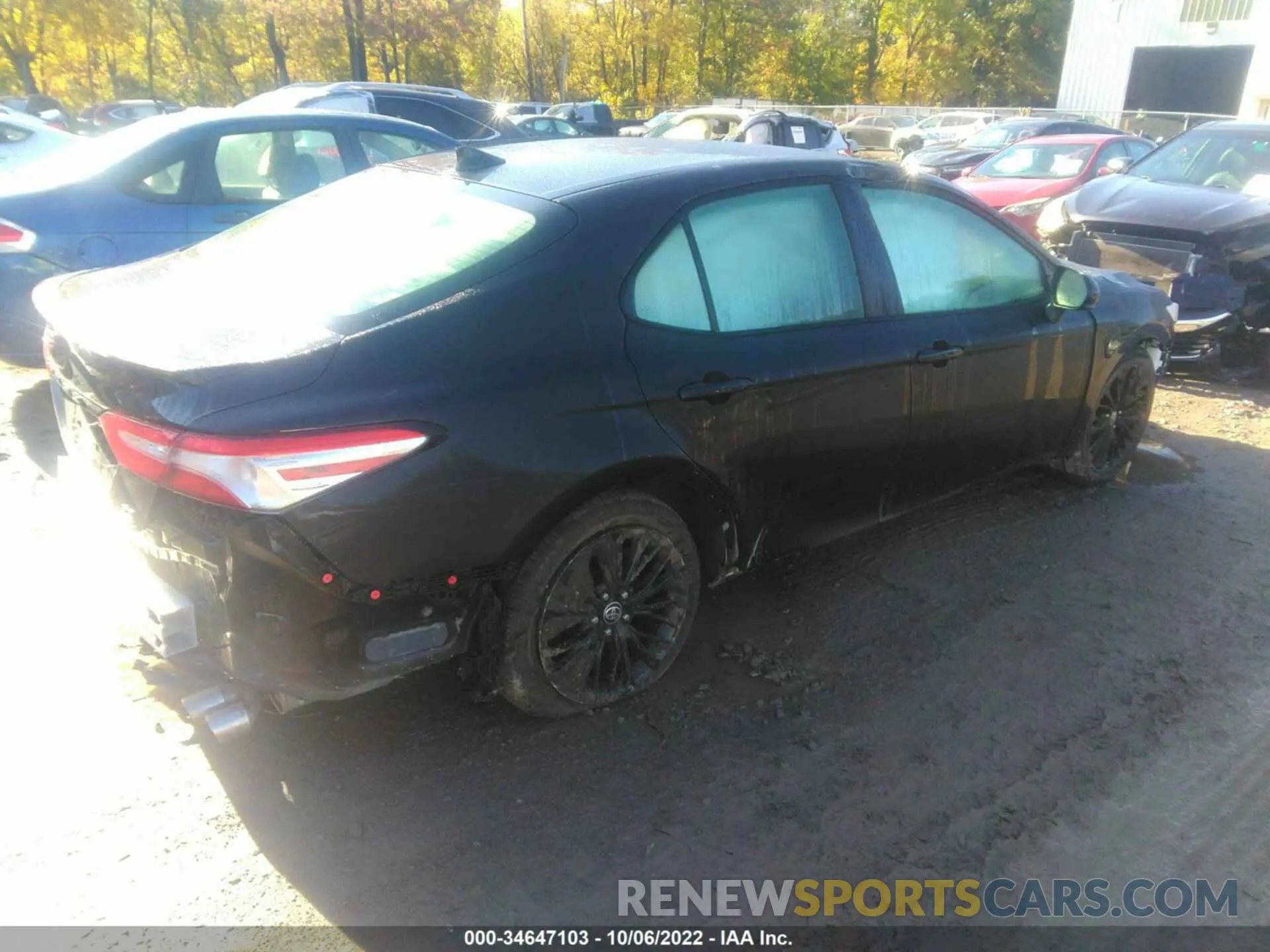 4 fotografías del automóvil dañado 4T1G11BK0LU008348 TOYOTA CAMRY 2020