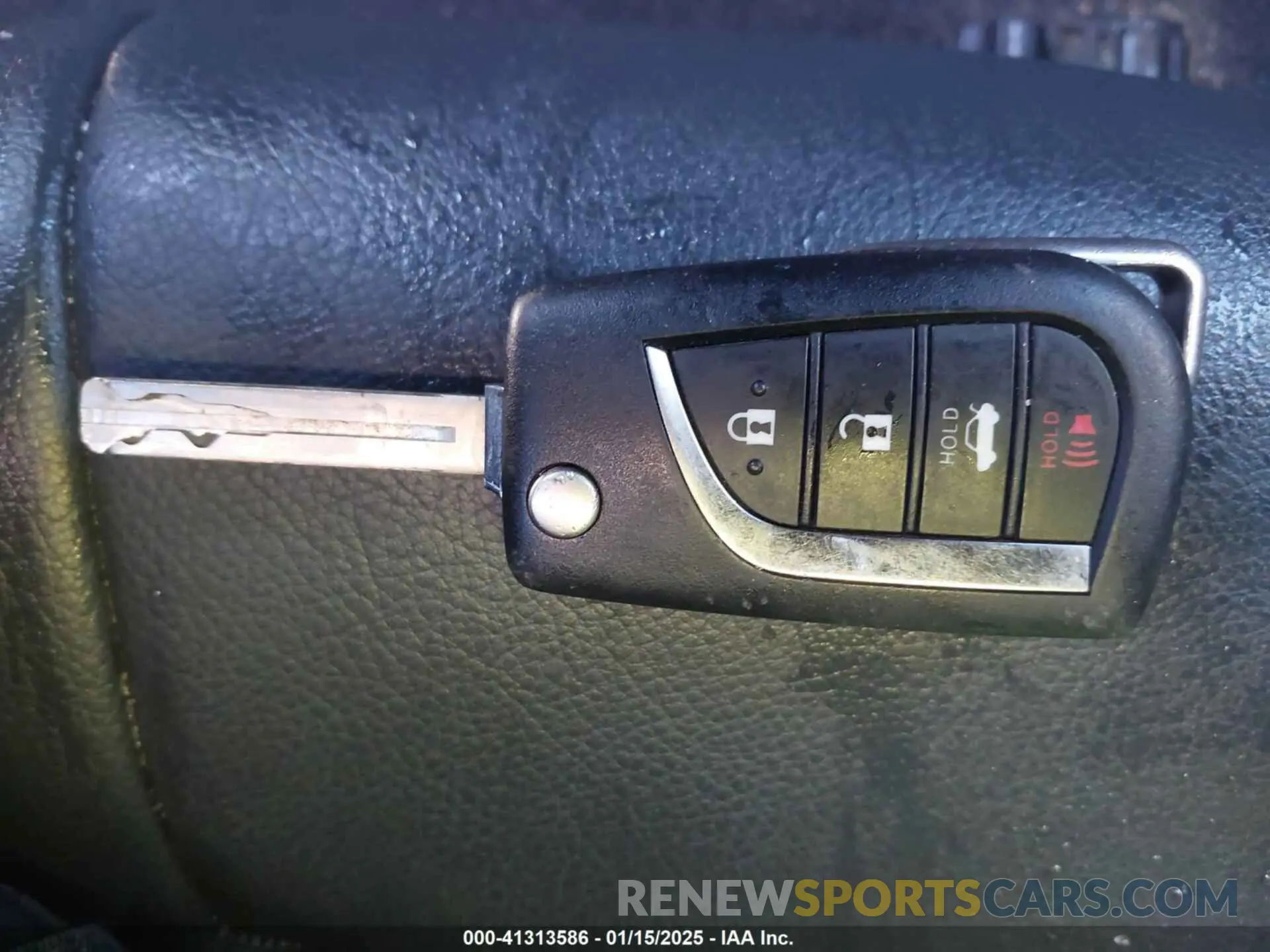 11 fotografías del automóvil dañado 4T1G11BK0LU016837 TOYOTA CAMRY 2020