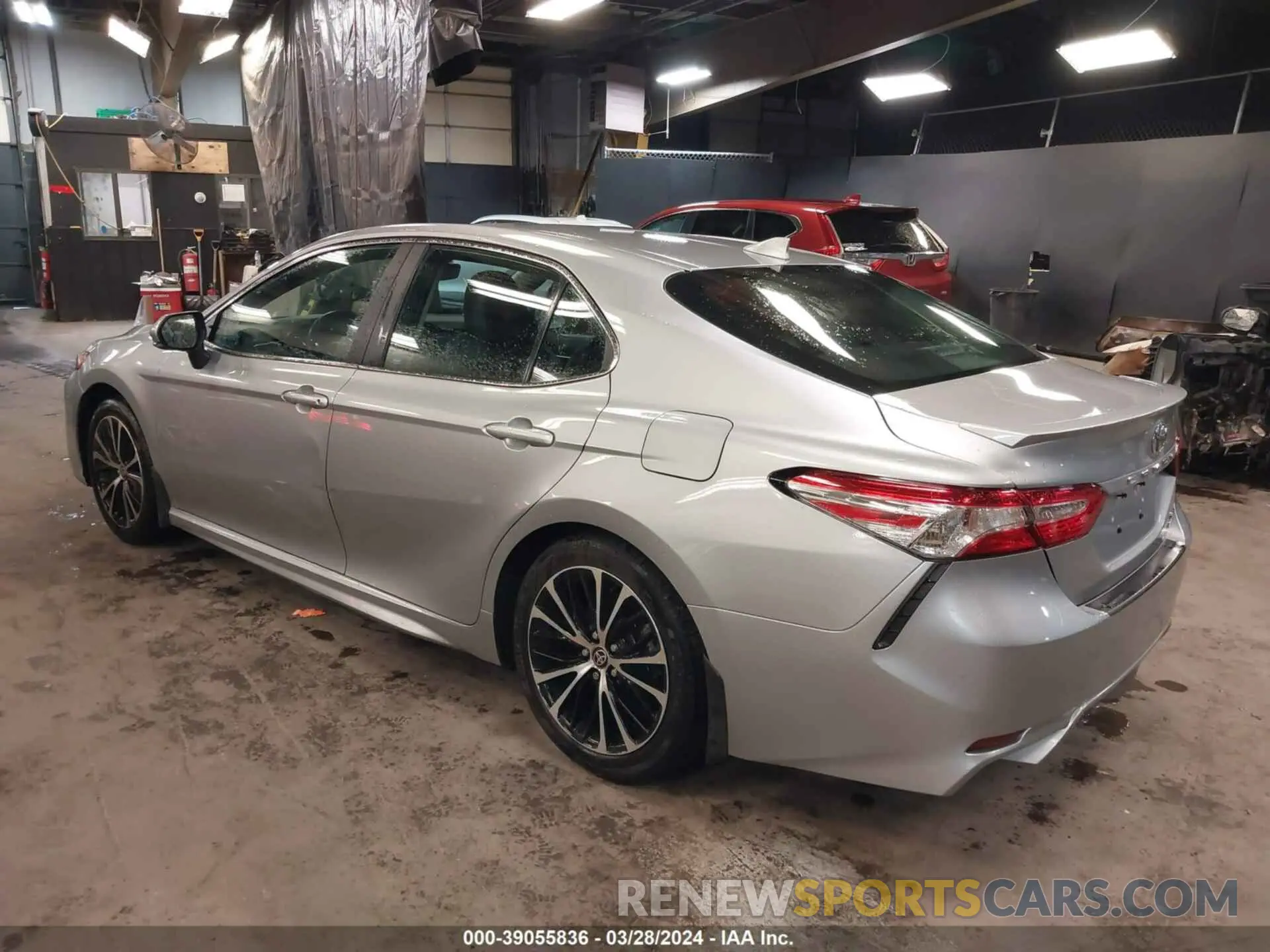 3 fotografías del automóvil dañado 4T1G11BK1LU017138 TOYOTA CAMRY 2020