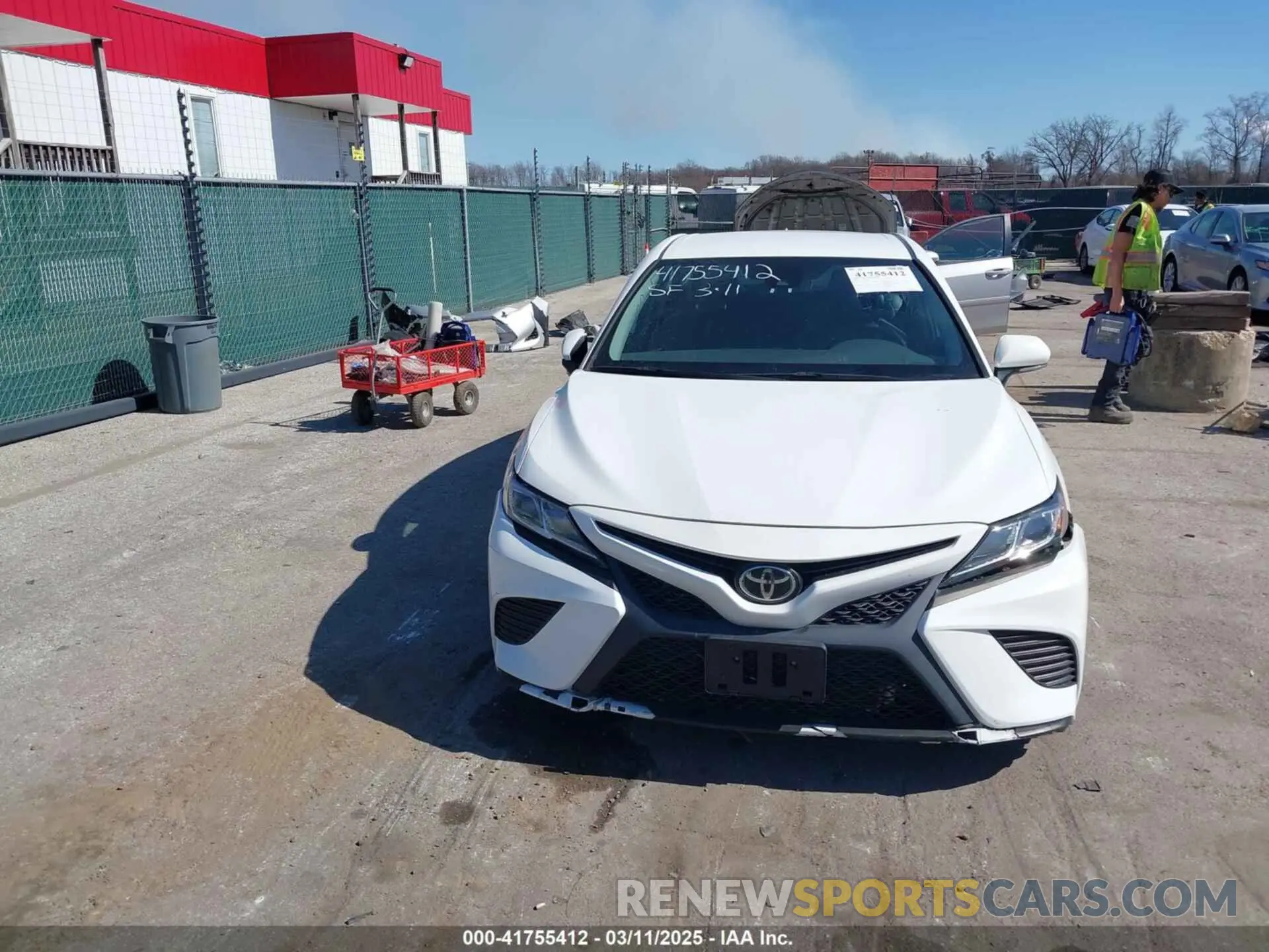 12 fotografías del automóvil dañado 4T1G11BK2LU008707 TOYOTA CAMRY 2020