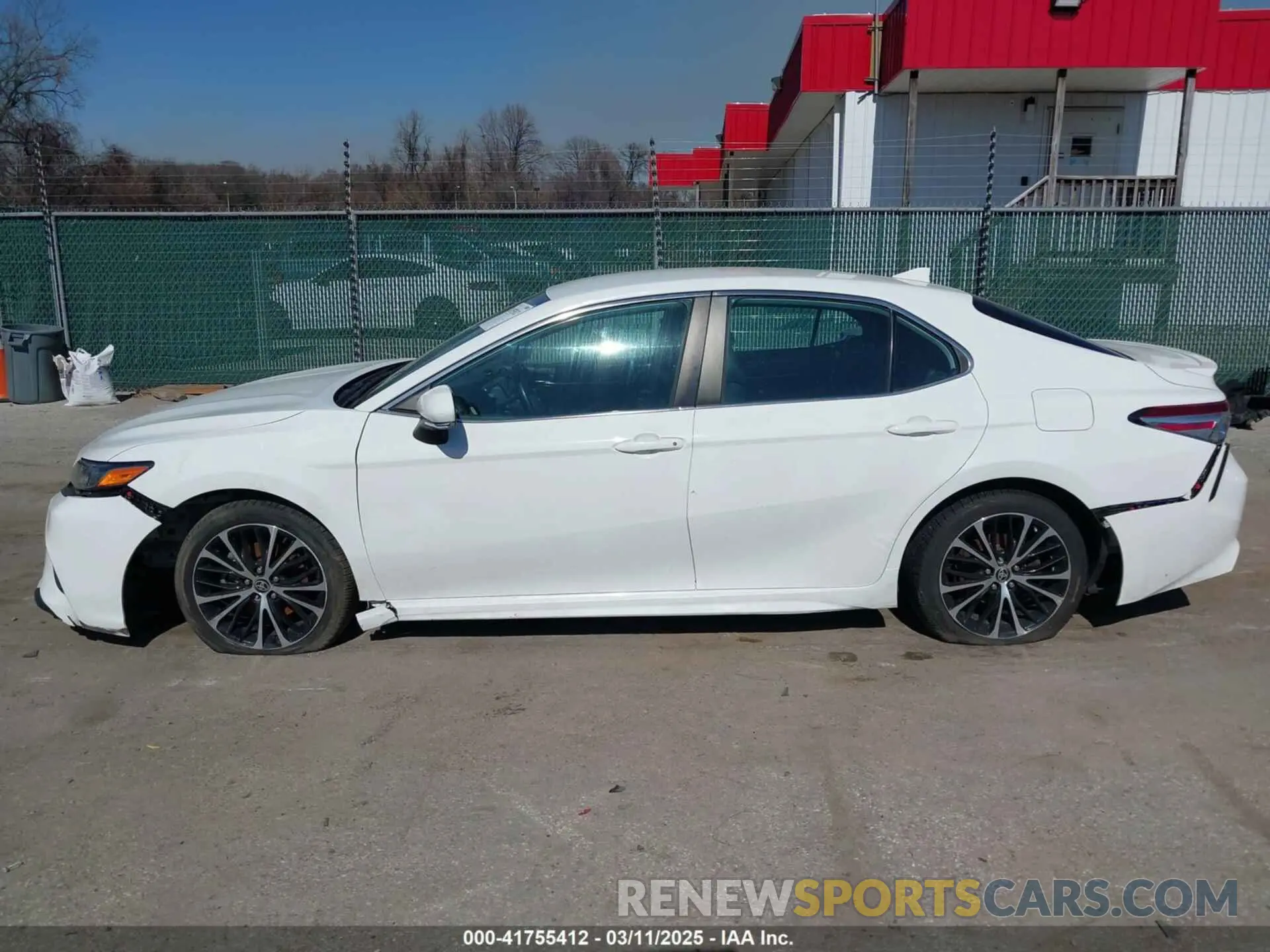 14 fotografías del automóvil dañado 4T1G11BK2LU008707 TOYOTA CAMRY 2020