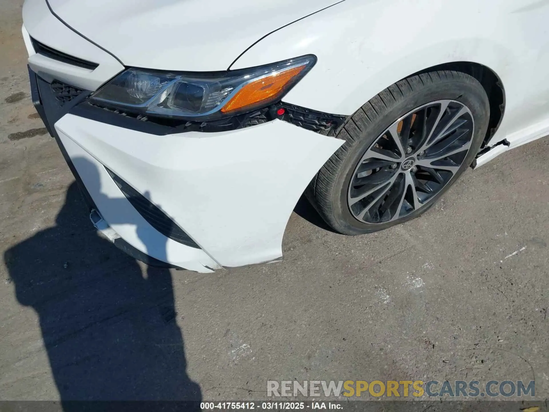 17 fotografías del automóvil dañado 4T1G11BK2LU008707 TOYOTA CAMRY 2020