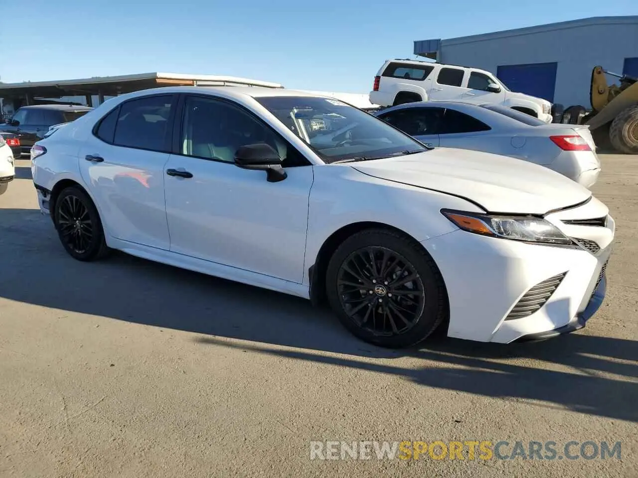 4 fotografías del automóvil dañado 4T1G11BK2LU009565 TOYOTA CAMRY 2020