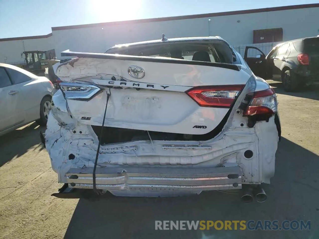 6 fotografías del automóvil dañado 4T1G11BK2LU009565 TOYOTA CAMRY 2020