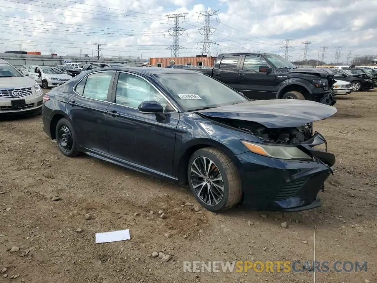 4 fotografías del automóvil dañado 4T1G11BK3LU017299 TOYOTA CAMRY 2020