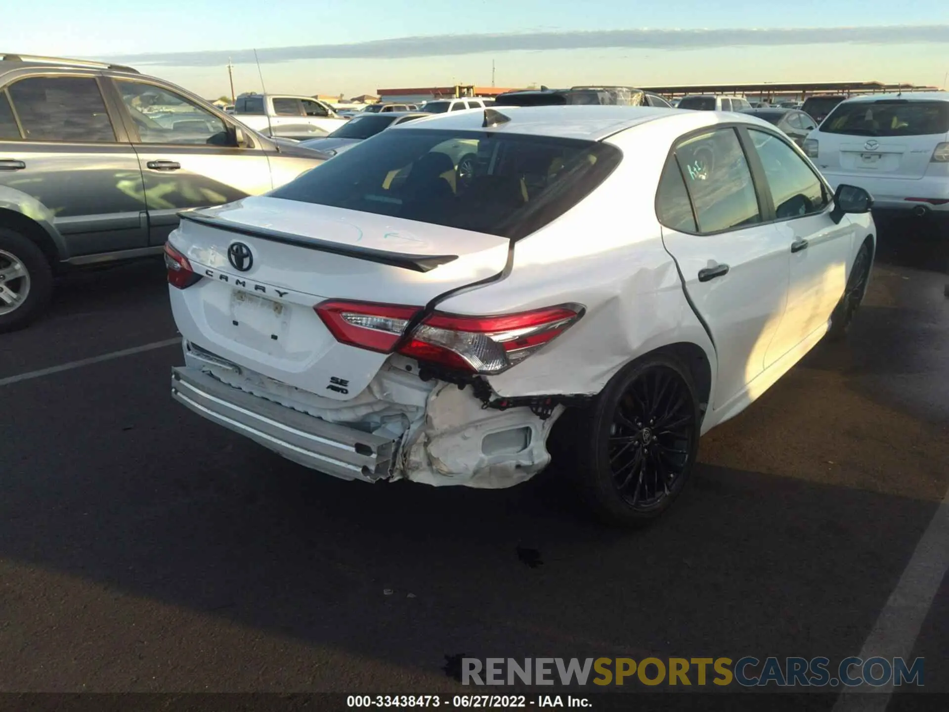 6 fotografías del automóvil dañado 4T1G11BK3LU019408 TOYOTA CAMRY 2020