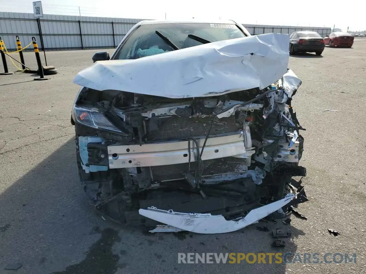 5 fotografías del automóvil dañado 4T1G11BK4LU007848 TOYOTA CAMRY 2020
