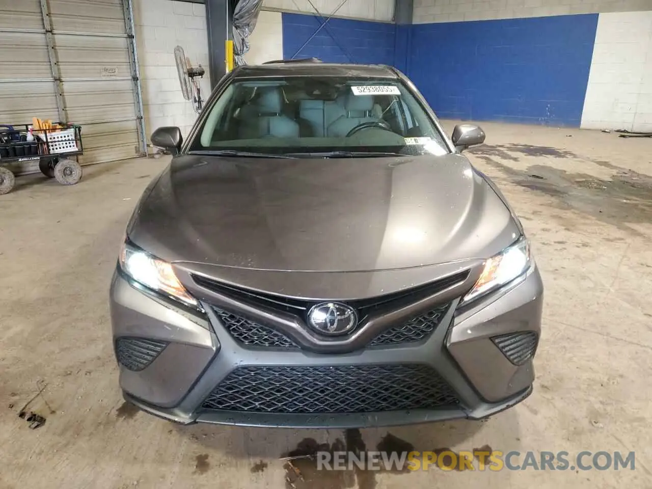 5 fotografías del automóvil dañado 4T1G11BK5LU016669 TOYOTA CAMRY 2020