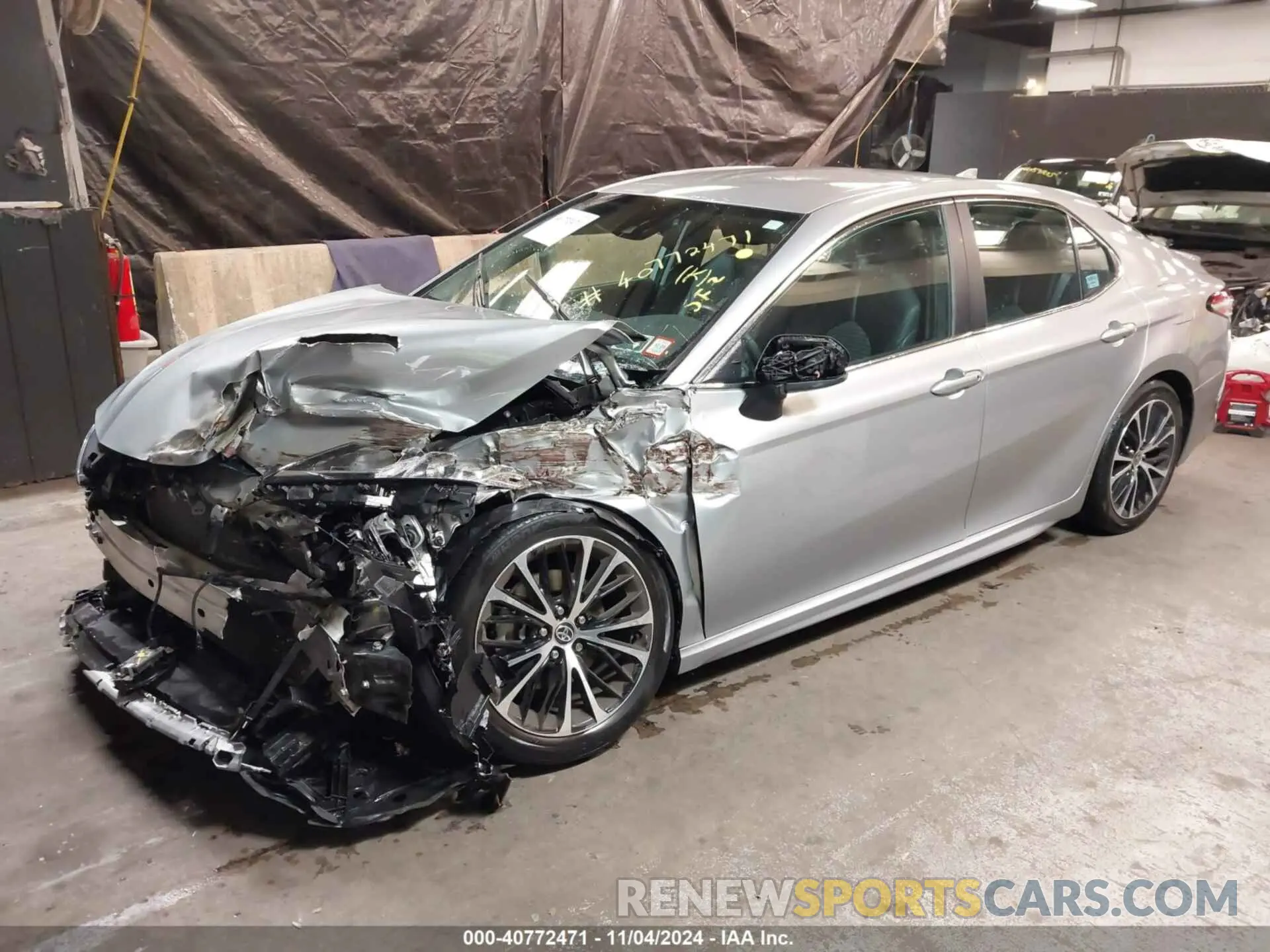 2 fotografías del automóvil dañado 4T1G11BK5LU017854 TOYOTA CAMRY 2020